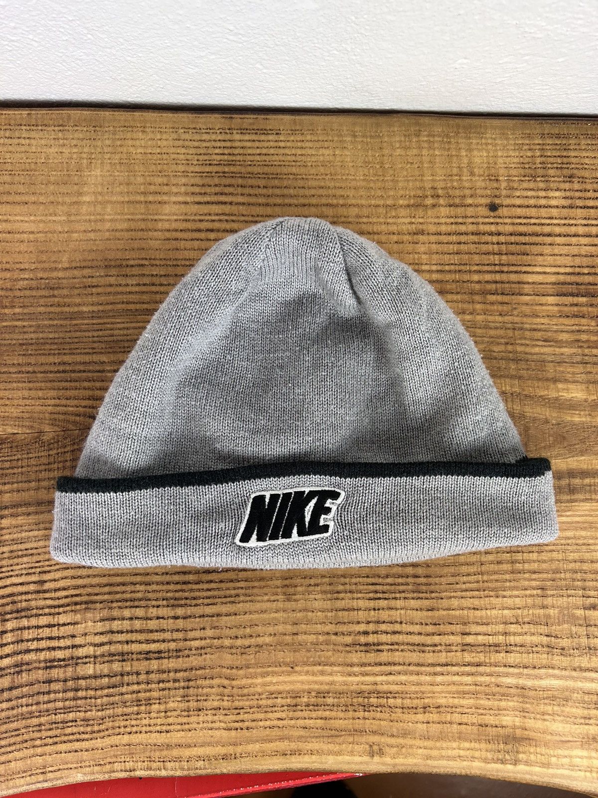 Nike Vintage Nike Reversible Beanie Hat In Black / Gray Size ONE SIZE - 4 Thumbnail