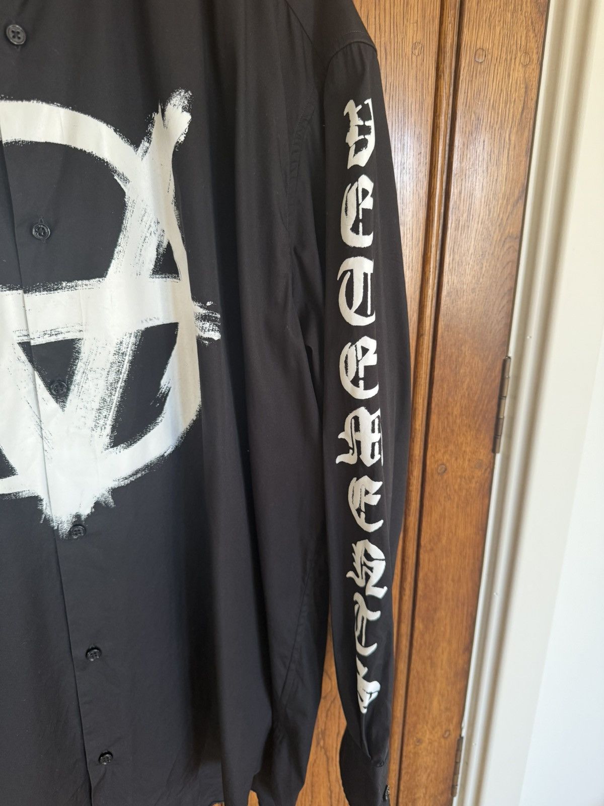 Vetements Vetements double anarchy oversized logo black white shirt Size US S / EU 44-46 / 1 - 13 Thumbnail