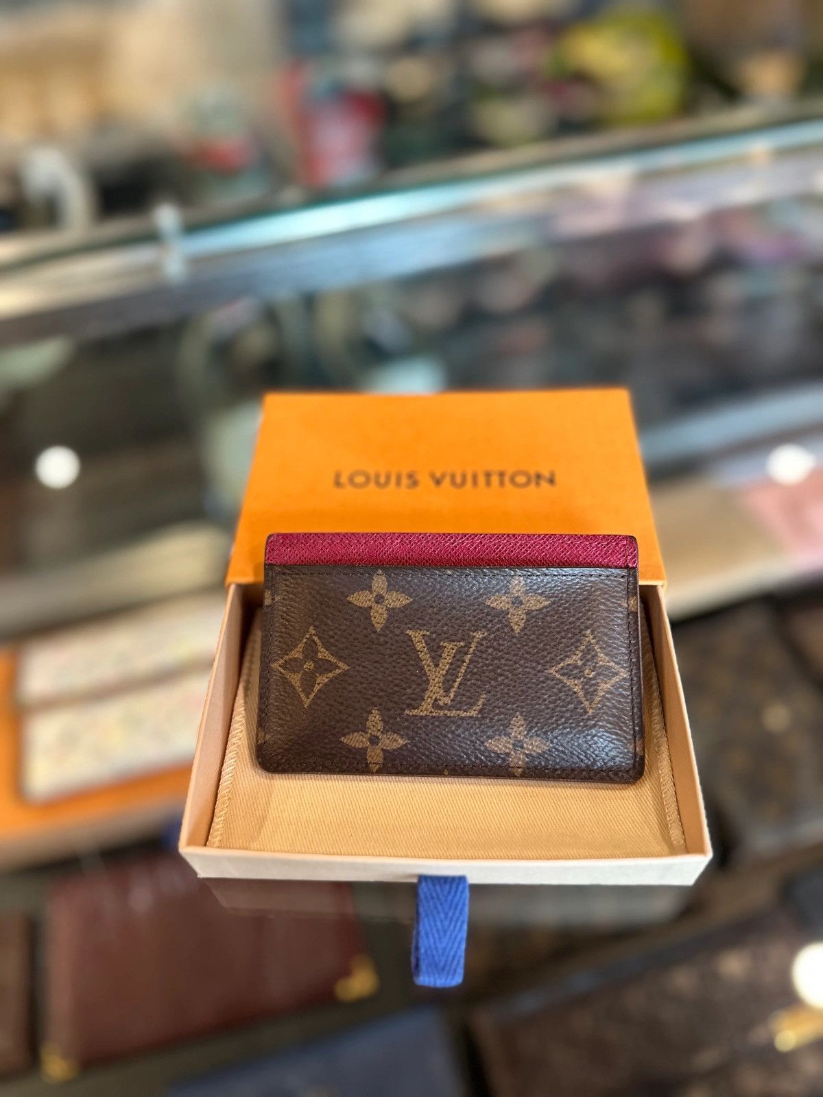 Louis Vuitton Louis Vuitton Brown Monogram Card Holder Size ONE SIZE - 1 Thumbnail