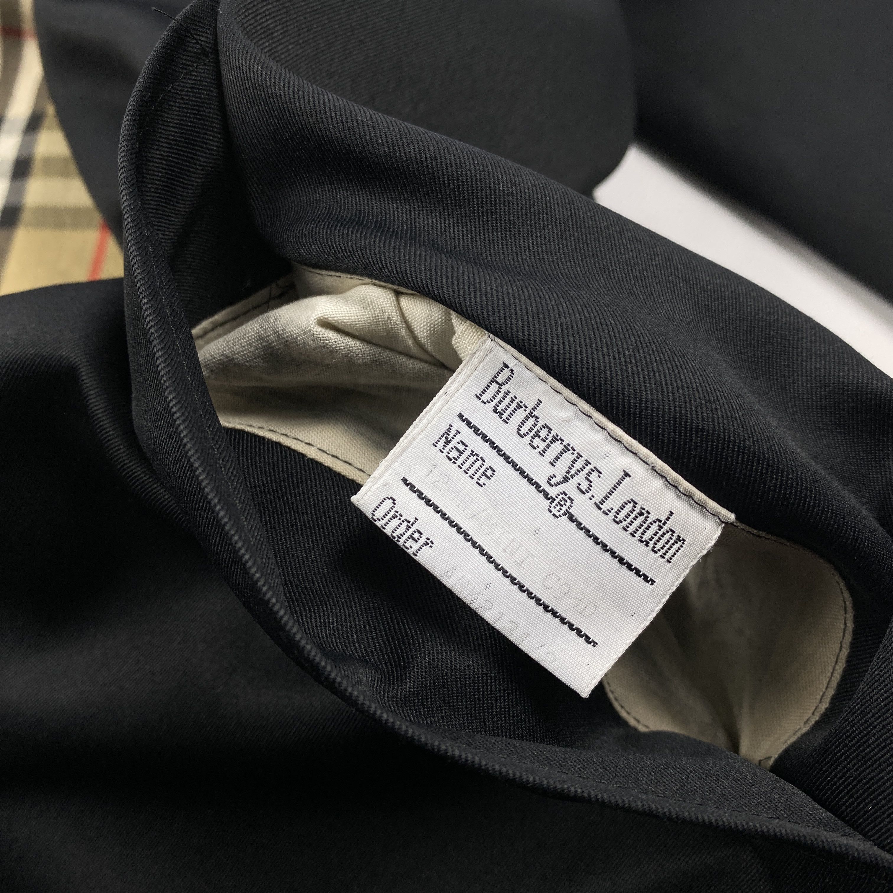 Burberry × Vintage Women`s Vintage Burberrys Black Mini Trench Coat Size 12 Size M / US 6-8 / IT 42-44 - 10 Thumbnail