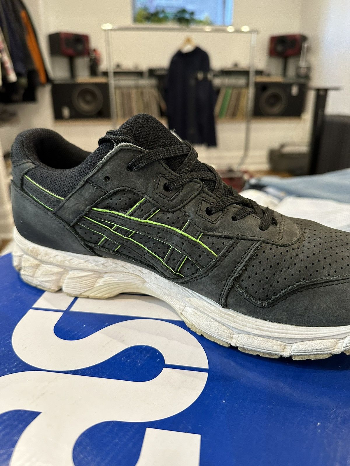 Asics × Kith × Ronnie Fieg Kith x Asics x Ronnie Fieg gel lyte 3.5 Size US 10.5 / EU 43-44 - 3 Thumbnail