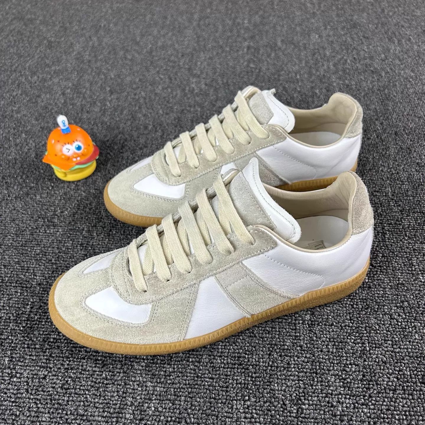 Maison Margiela Maison Margiela Gray White Decon EU37 US6.5 HB6865 Size US 6.5 / IT 36.5 - 1 Thumbnail