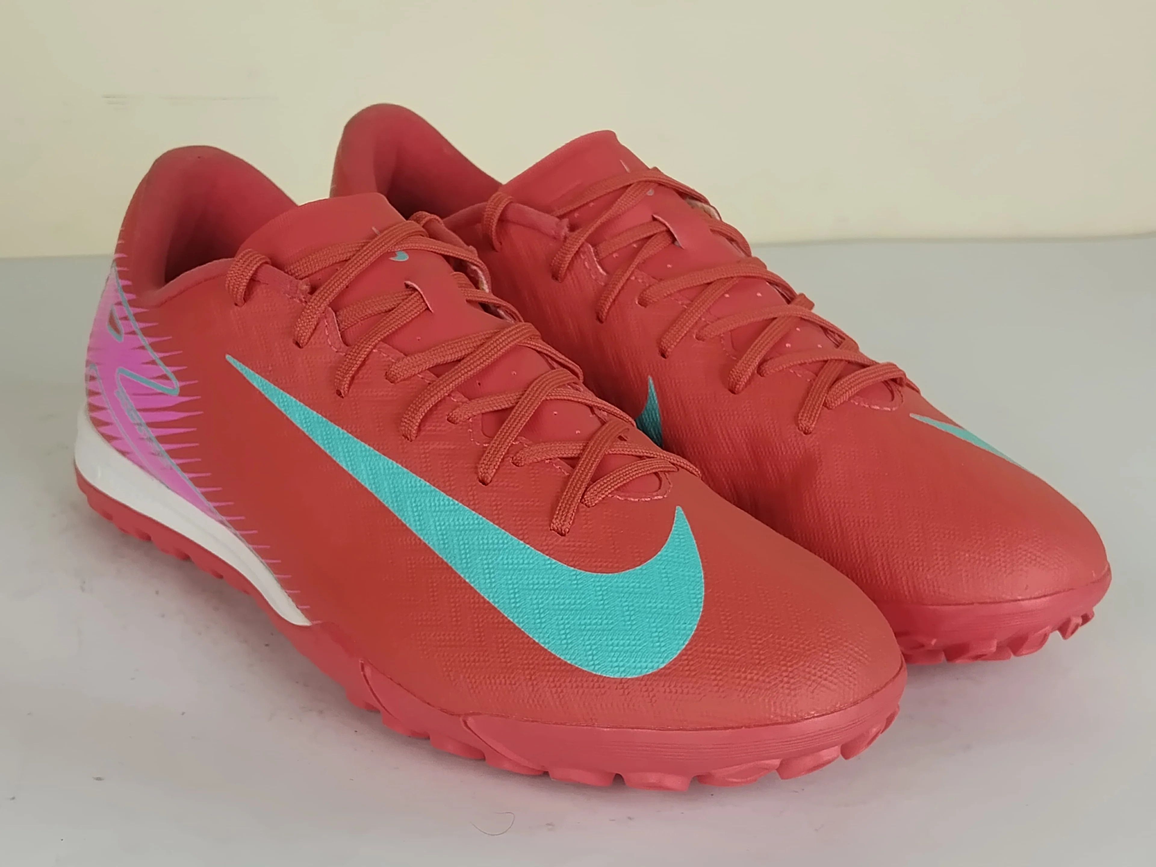 Nike Nike Air Zoom Mercurial Vapor 16 Academy TF Mad Energy Size US 8.5 / EU 41-42 - 2 Thumbnail