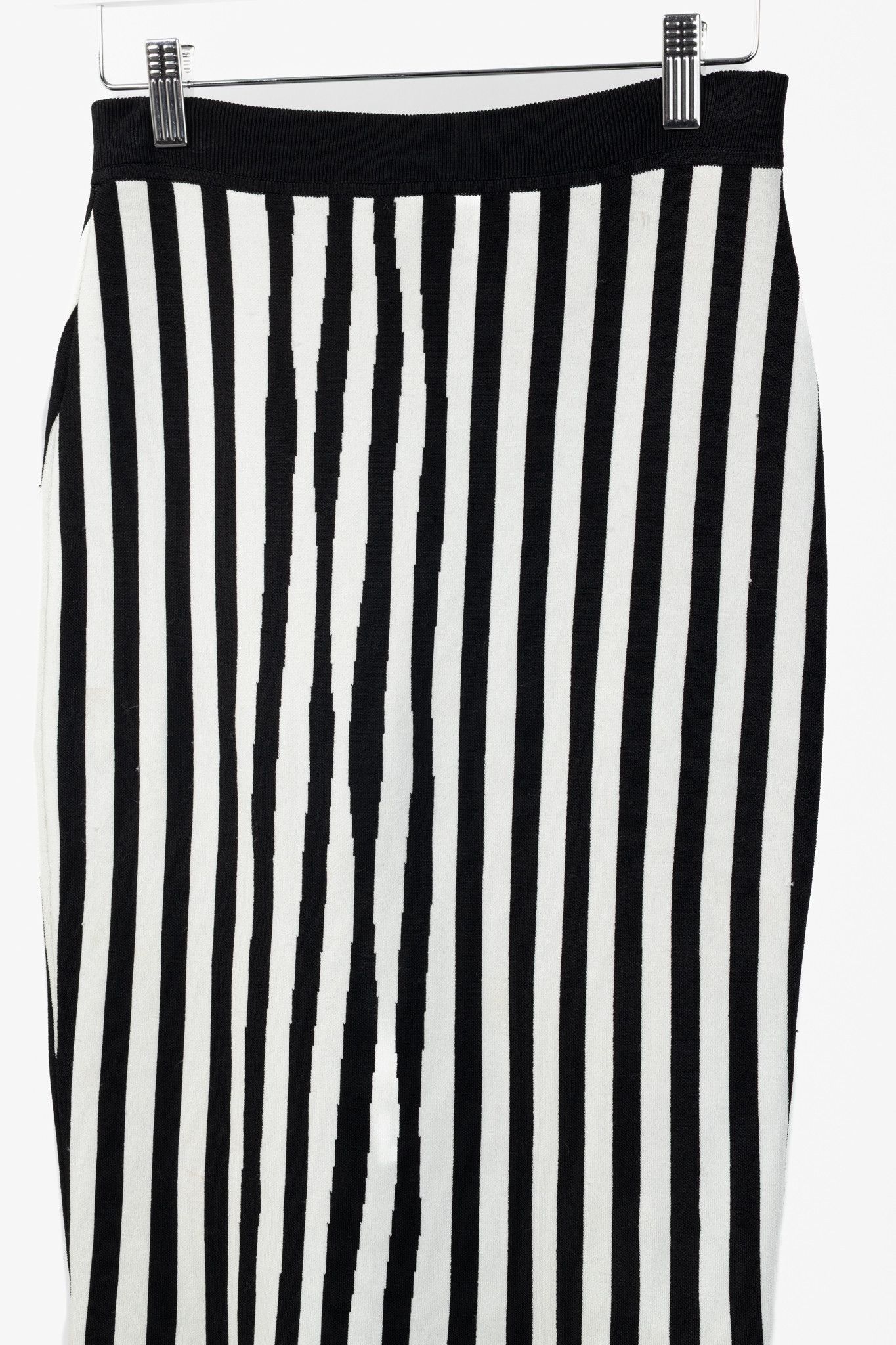 A.L.C. A.L.C. White & Black Striped Knit Pencil Skirt Size 24" / US 00 / IT 34 - 3 Thumbnail