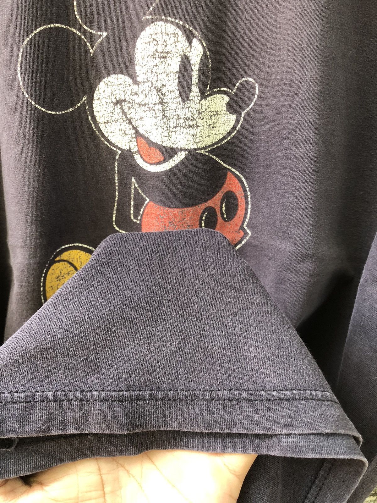 Japanese Brand 🔥Crazy Sunfaded🔥Vintage 90s Mickey Mouse Tshirts Size US L / EU 52-54 / 3 - 8 Thumbnail