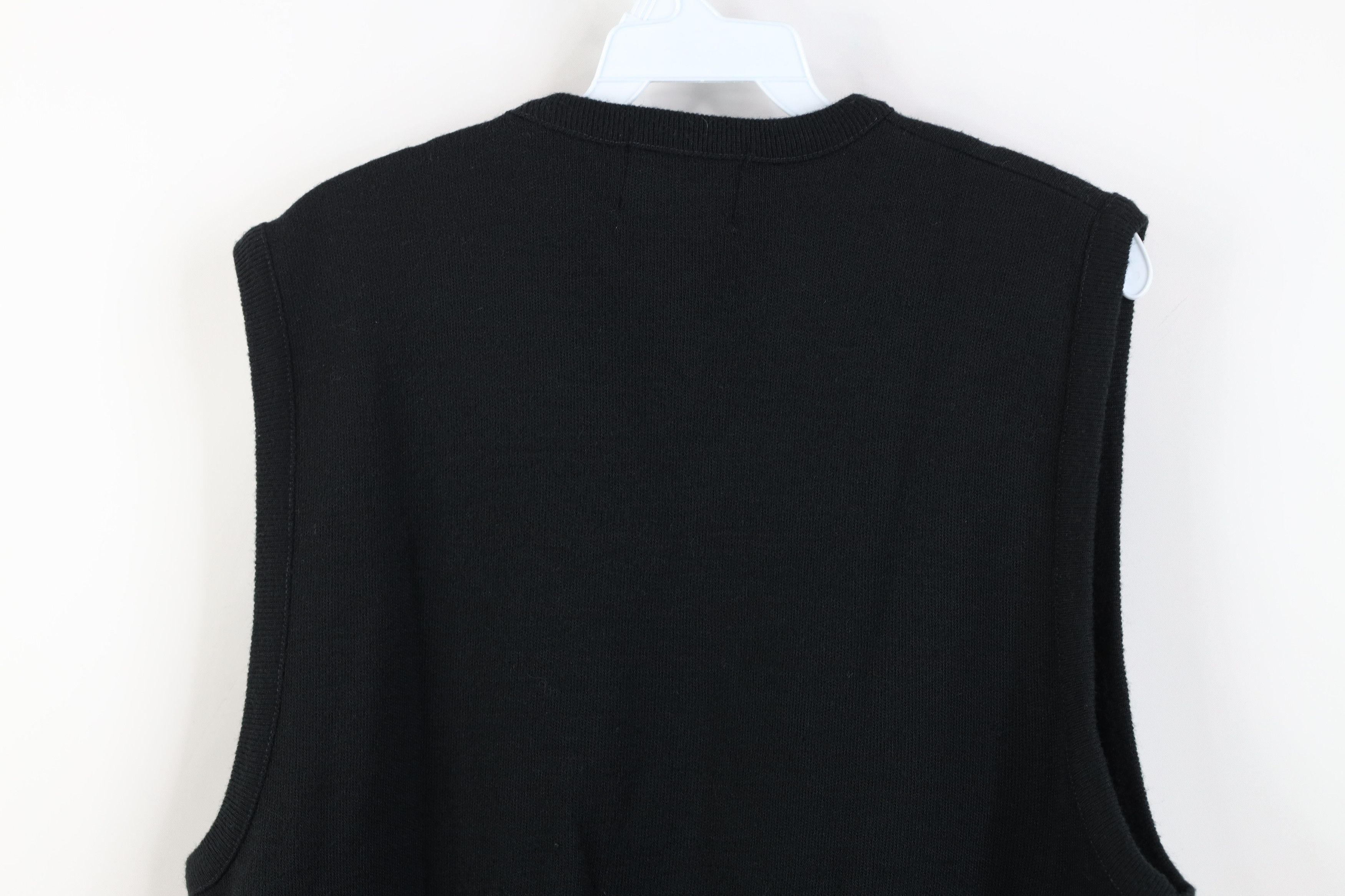 Vintage Vintage 70s Streetwear Knit V-Neck Sweater Vest Black USA Size US L / EU 52-54 / 3 - 9 Thumbnail