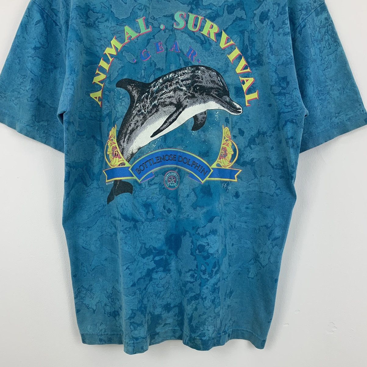 Vintage Vintage 90’s Animal Survival T-Shirt Size US L / EU 52-54 / 3 - 4 Thumbnail