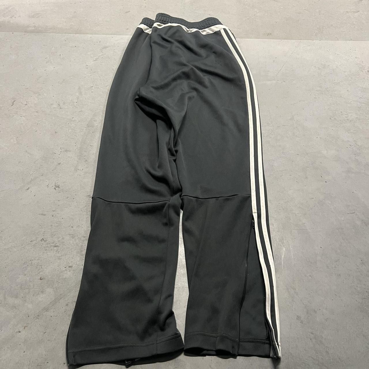 Adidas Vintage Y2K/2000s Adidas Track pants Sweat pants with adjustable waistband and pockets! Size US 36 / EU 52 - 5 Thumbnail