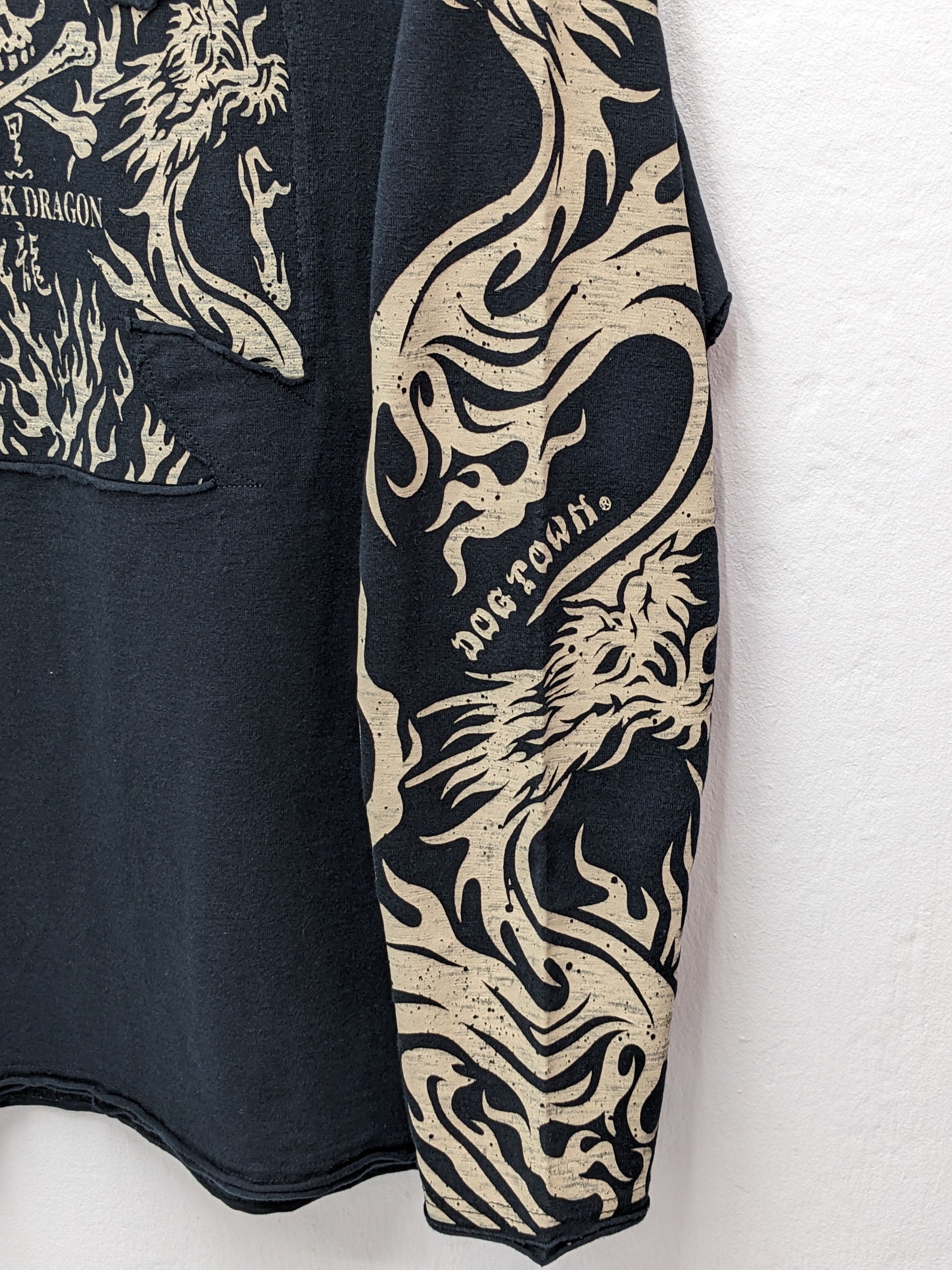 Dogtown DOGTOWN BLACK DGRAGON SKATEBOARDS Size US L / EU 52-54 / 3 - 5 Thumbnail