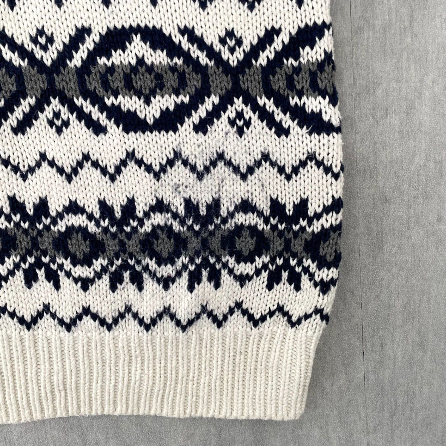 Gap VINTAGE Gap Chunky-Knit Sweater Adult Medium Blue Geometric Fair Isle 90s Mens Size US M / EU 48-50 / 2 - 7 Thumbnail
