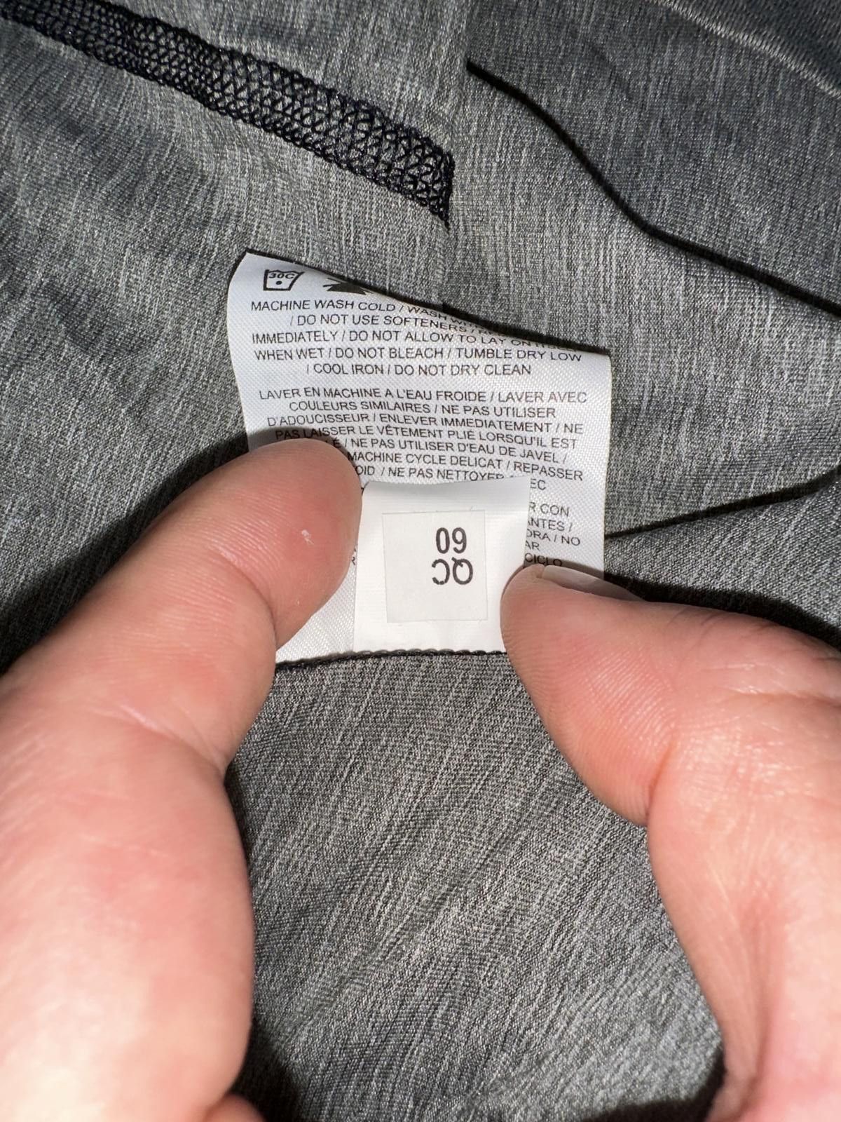 Nike Nike Men’s Dri-Fit Fitted Sleeveless Training Grey Tank Top Size US L / EU 52-54 / 3 - 9 Thumbnail
