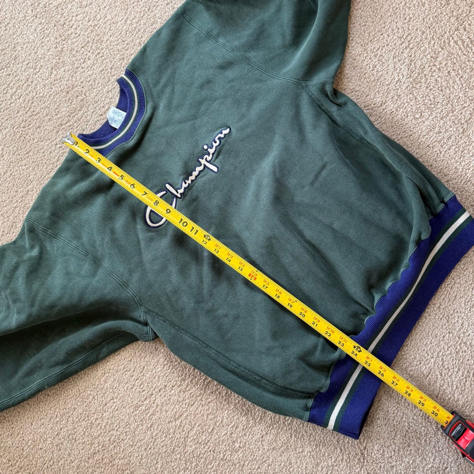 Champion vtg 90’s Champion Spell Out Reverse Weave Sweatshirt Sz L Size US L / EU 52-54 / 3 - 7 Thumbnail