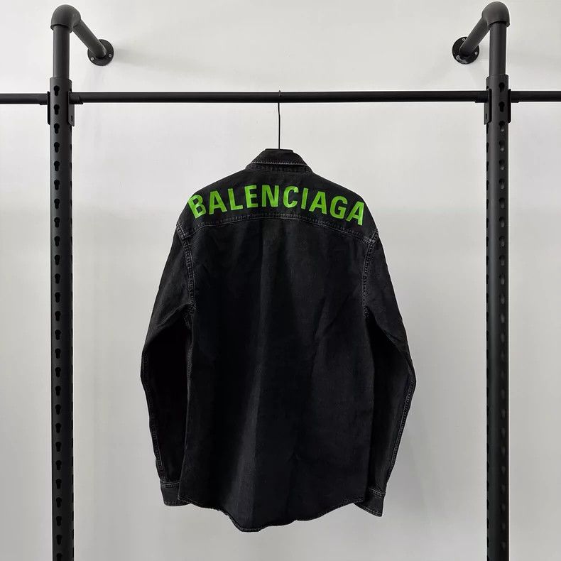 Balenciaga Balenciaga Washed denim long-sleeved shirt with green logo Size US XXS / EU 40 - 2 Thumbnail