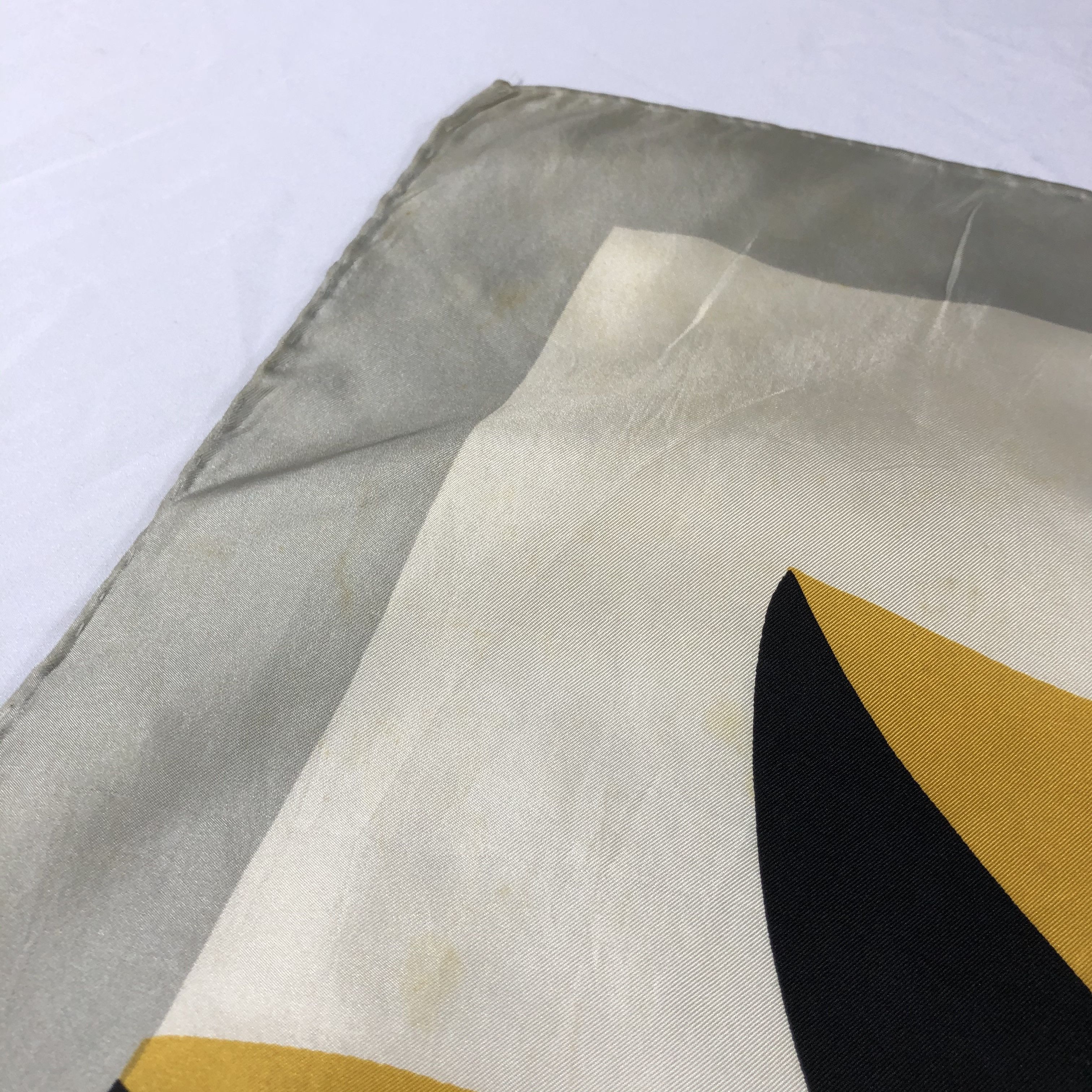 Vintage vintage Silk Scarf Size ONE SIZE - 7 Thumbnail