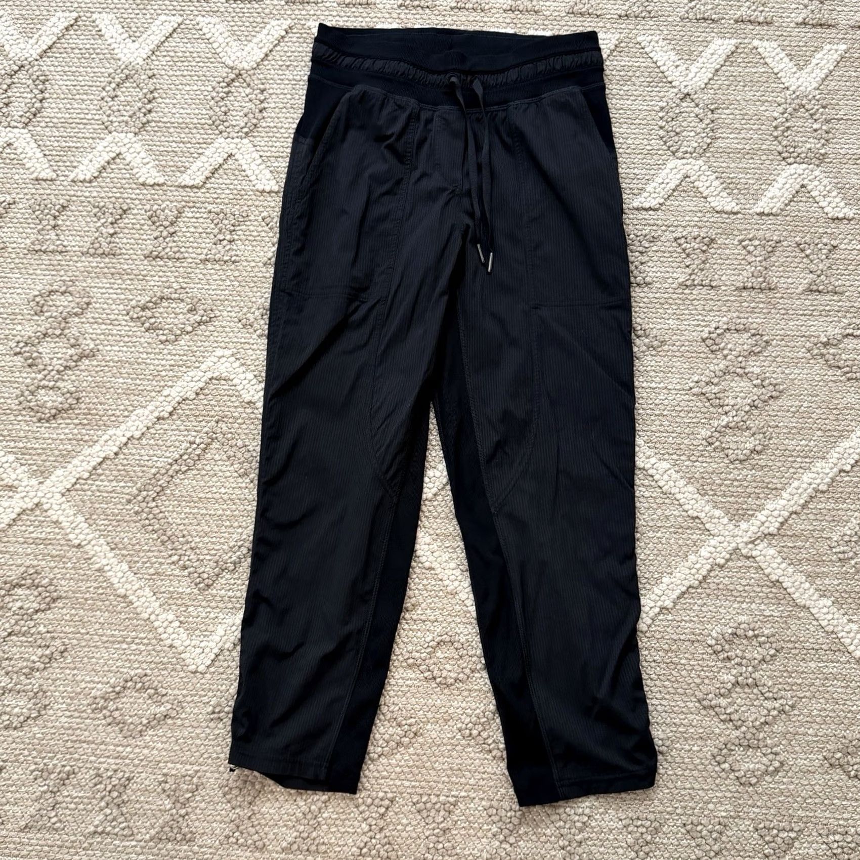 Lululemon lululemon athletica Dance Studio Mid-Rise Crop 25" Black W6CDQS Size 4 Women Pants ## Size ONE SIZE - 2 Thumbnail