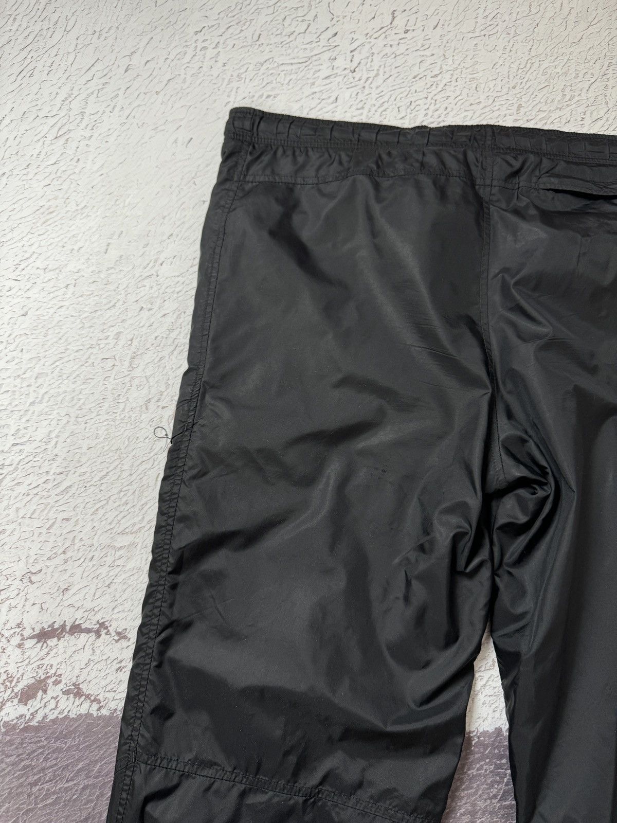 Nike Nike vintage Y2K double swoosh black nylon tightening pants Size US 38 / EU 54 - 19 Thumbnail