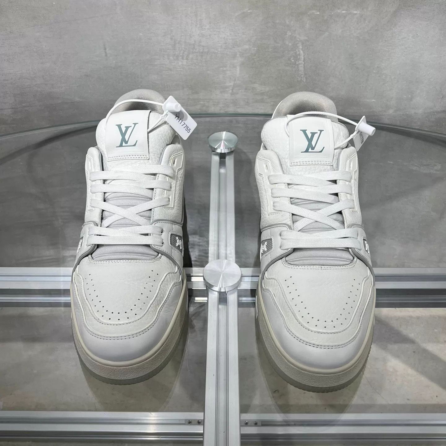 Louis Vuitton LV Trainer White Cement UK8/42 Size US 9 / EU 42 - 1 Thumbnail