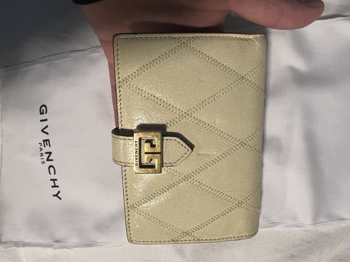 小物 GIVENCHY Mini Wallet by Riccardo Tisci 小物 GIVENCHY Mini Wallet by Riccardo Tisci GIVENCHY