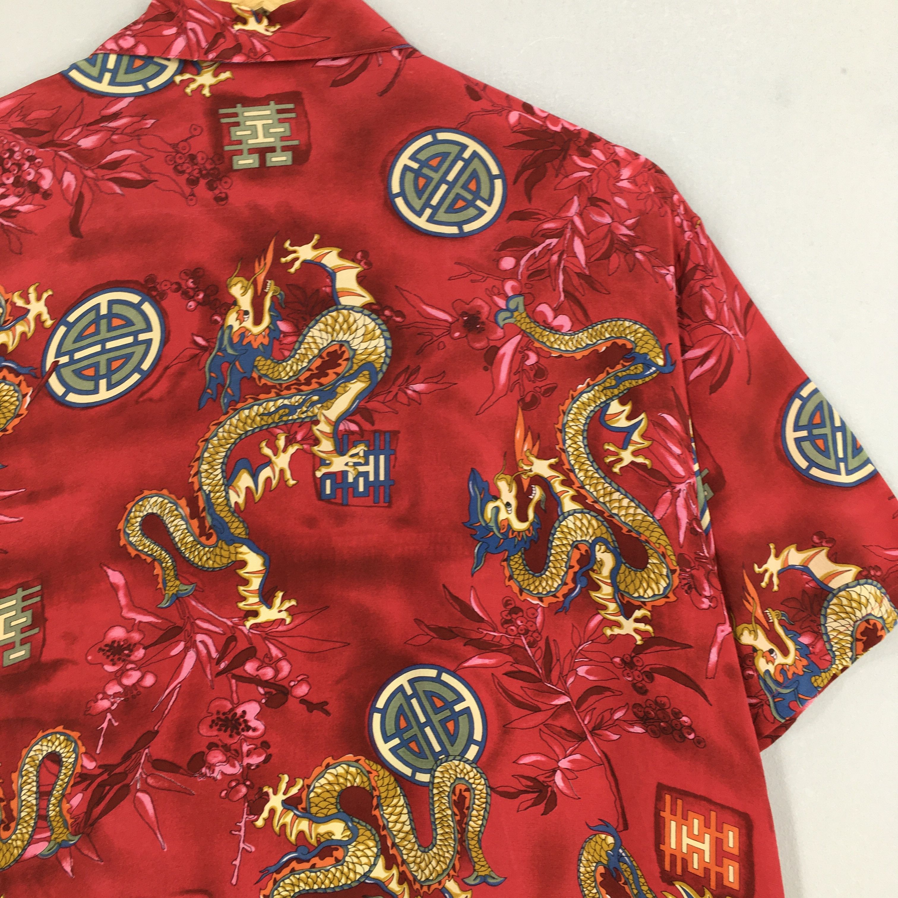 Other 1980s Hawaiian Japanese Culture Dragon Silk Shirt XLarge Size US XL / EU 56 / 4 - 8 Thumbnail