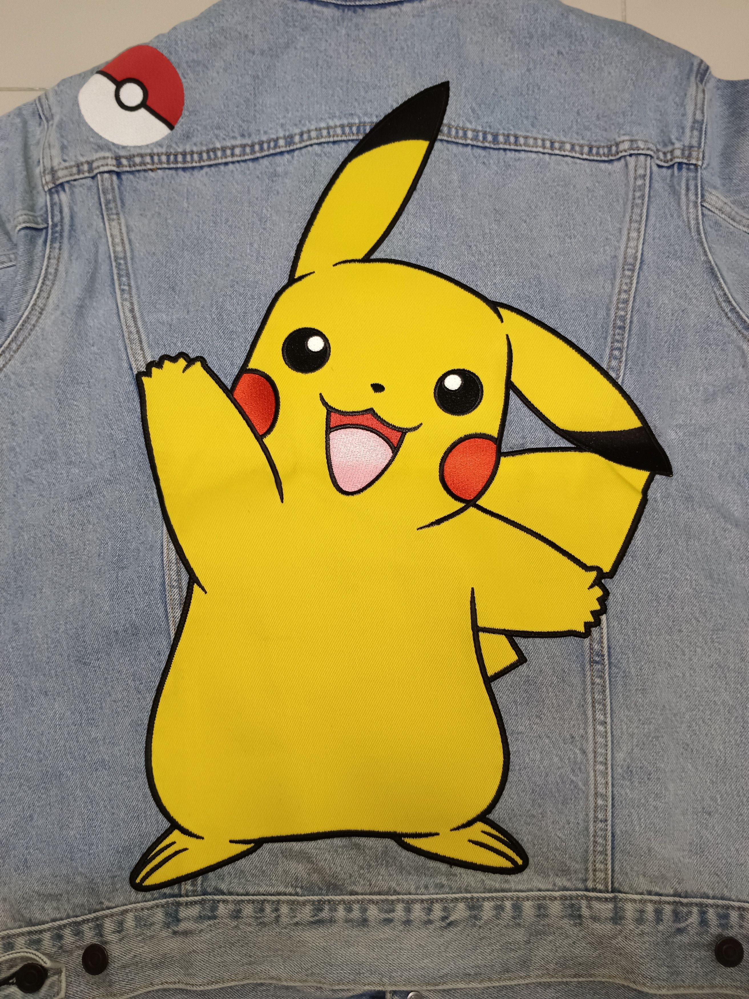 Levi's Levis x Pokemon 25th Anniversary Trucker Denim Jacket Size US XL / EU 56 / 4 - 3 Thumbnail