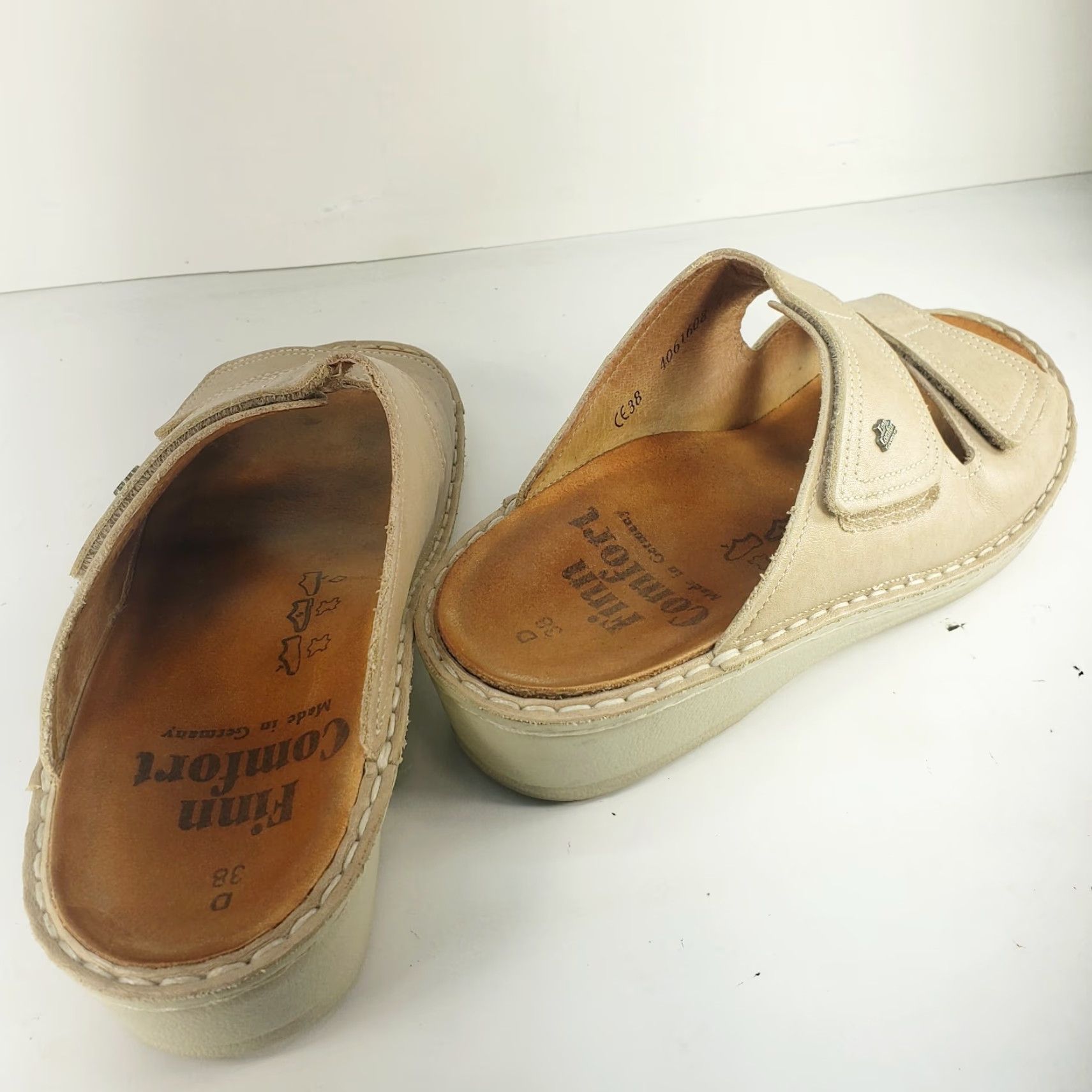 Vintage Finn Comfort Sandal Women Slide Sansibar 7.5D Wide 38 Beige Leather Hook & Loop Arch Support Slip Resistant Casual Travel Summer Size US 8 / IT 38 - 4 Thumbnail