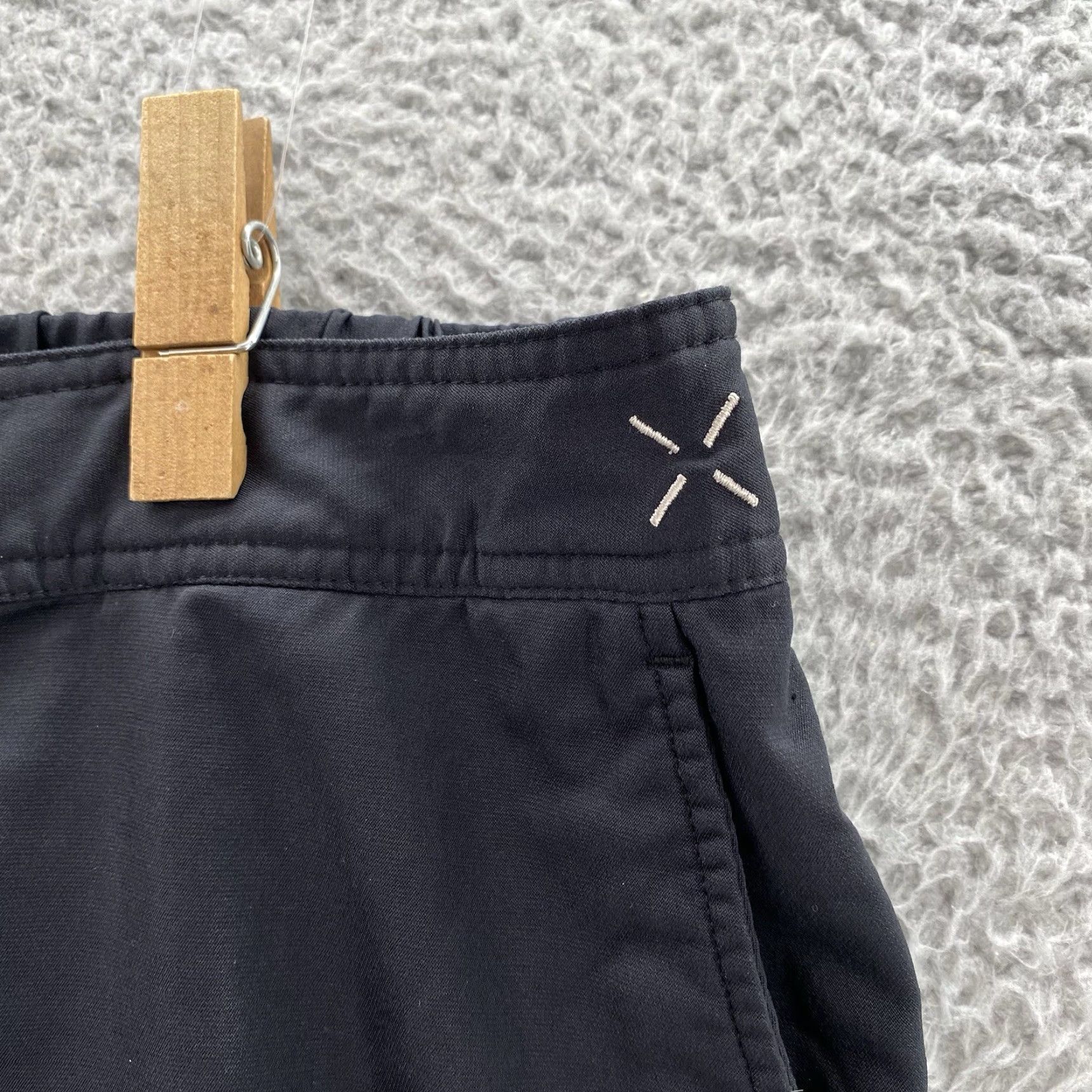 Ten Thousand VINTAGE Ten Thousand Board Shorts Mens Large 9" Black Swim Trunks Performance Training Size US 33 - 2 Thumbnail
