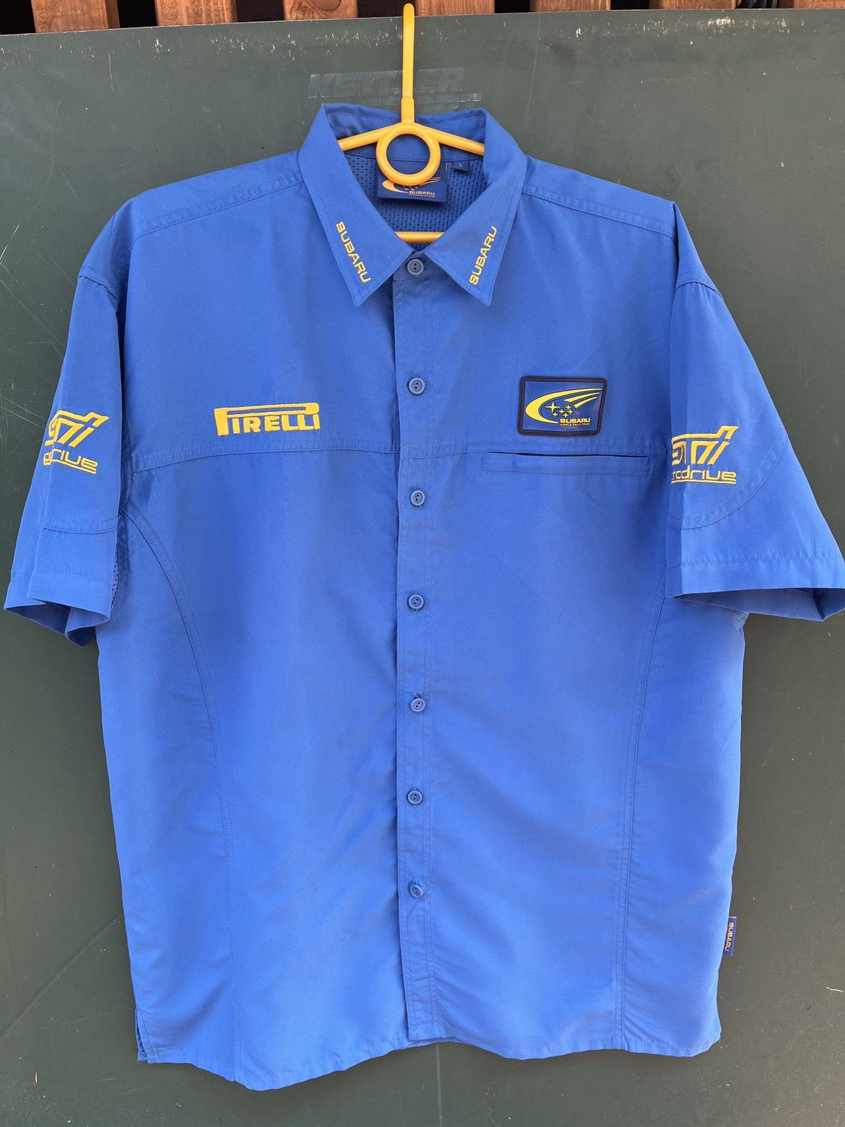Formula 1 Vtg Subaru rally team shirt 🏎️ Pirelli L Size US L / EU 52-54 / 3 - 1 Thumbnail