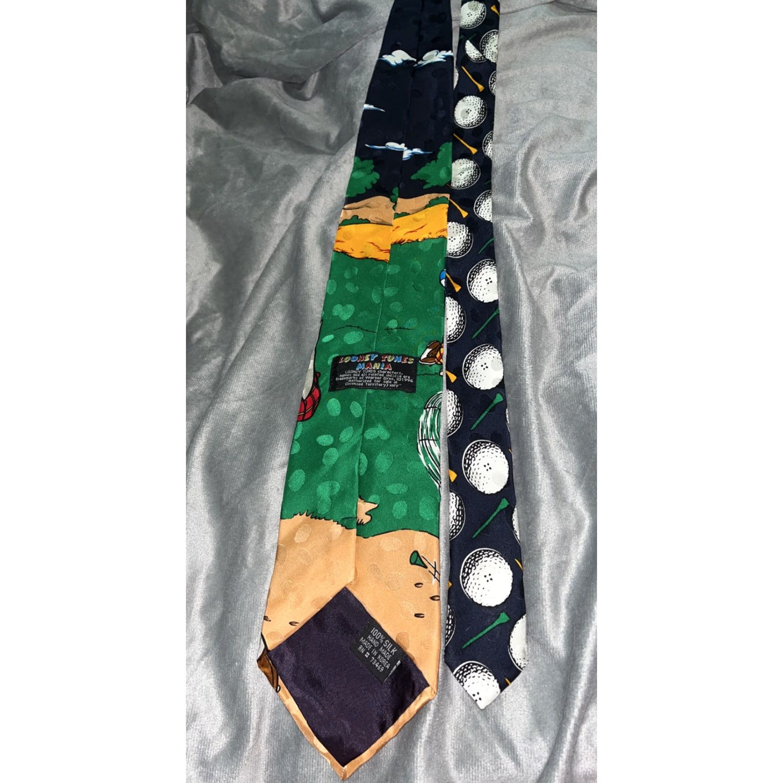 Vintage VINTAGE Looney Tunes Mania Golf Tie Silk Bugs Elmer Daffy Golfing Men Classic 57-60in Black Multi Pattern Novelty Tie Brand Looney Tunes Size ONE SIZE - 3 Thumbnail
