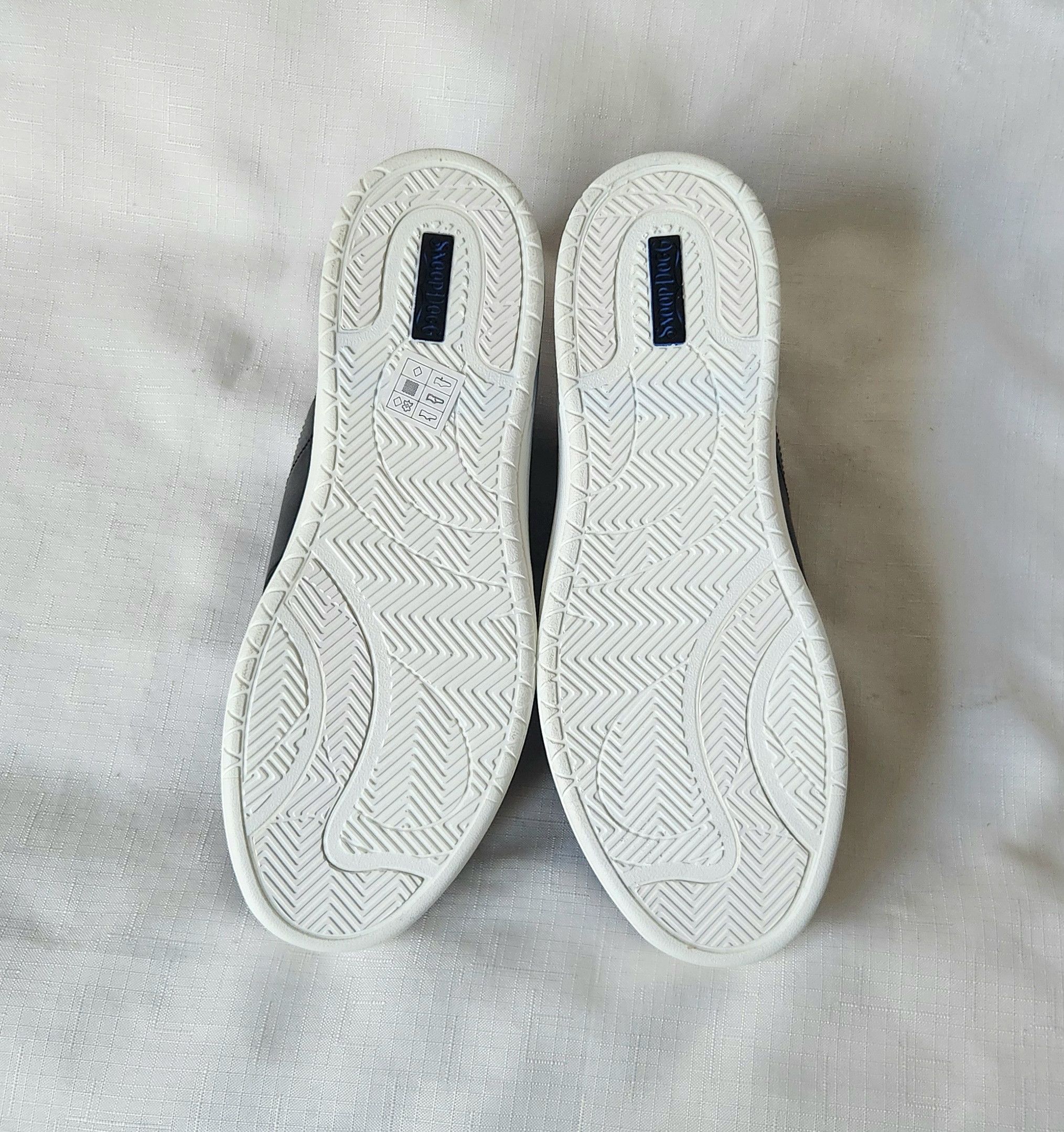 SKECHERS × Snoop Dogg Skechers X Snoop Dogg Slip Ins Doggy Air Black Size 10 New Size US 10 / EU 43 - 11 Thumbnail