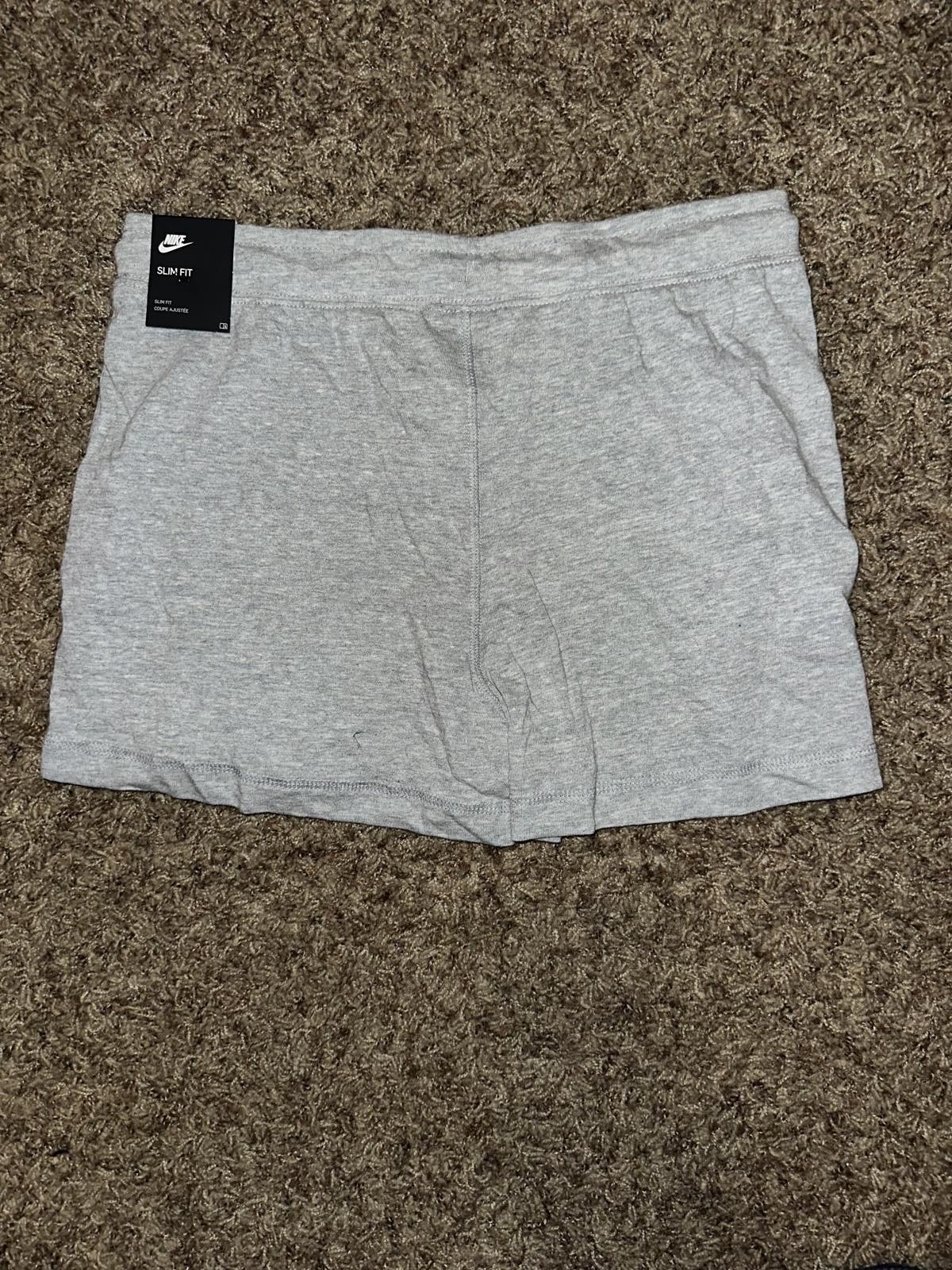 Nike Nike Women’s Sportswear Gym Vintage Grey Slim Fit Shorts Size 32" / US 10 / IT 46 - 6 Thumbnail