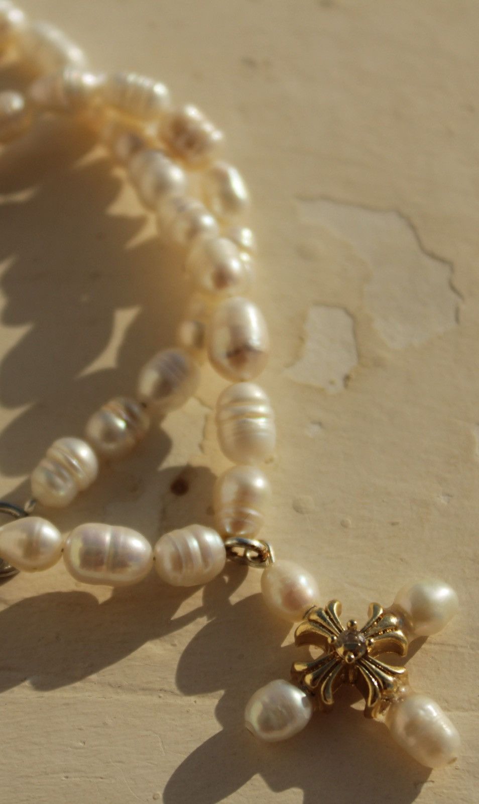 Other Vintage Freshwater Pearl Cross Necklace – Gold-Tone Pendant Size ONE SIZE - 3 Thumbnail