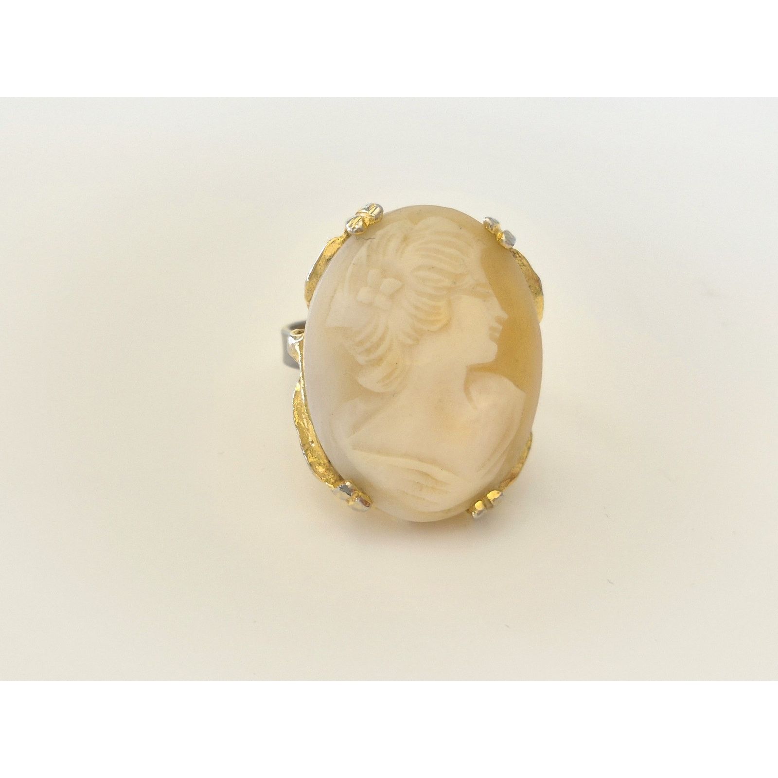Other Vintage Adjustable Shell Cameo Gold-tone Ring Size ONE SIZE - 2 Thumbnail