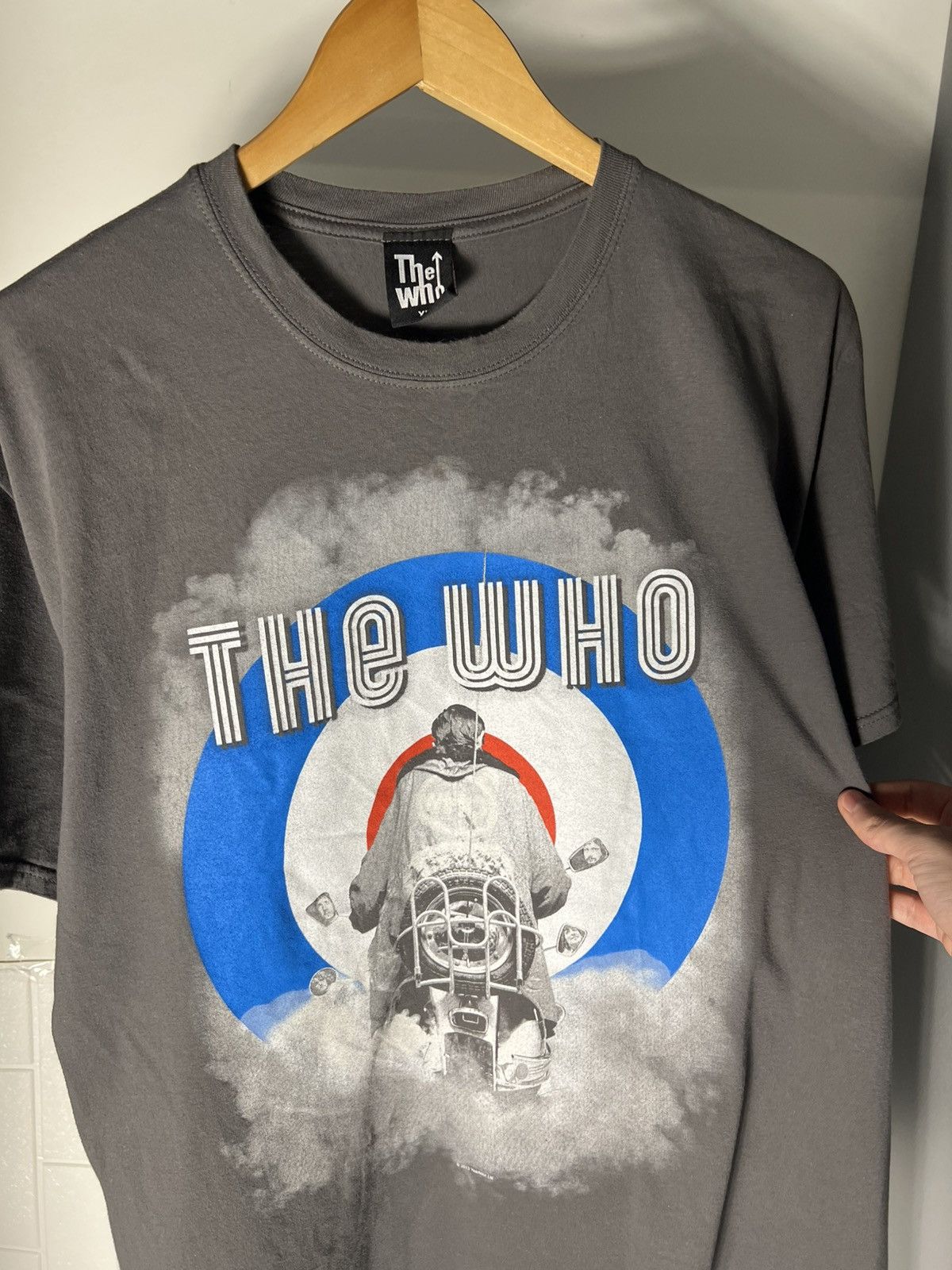 Band Tees VINTAGE THE WHO WORLD TOUR ROCK T-SHIRT RETRO METAL Y2K 90s Size US XL / EU 56 / 4 - 8 Thumbnail