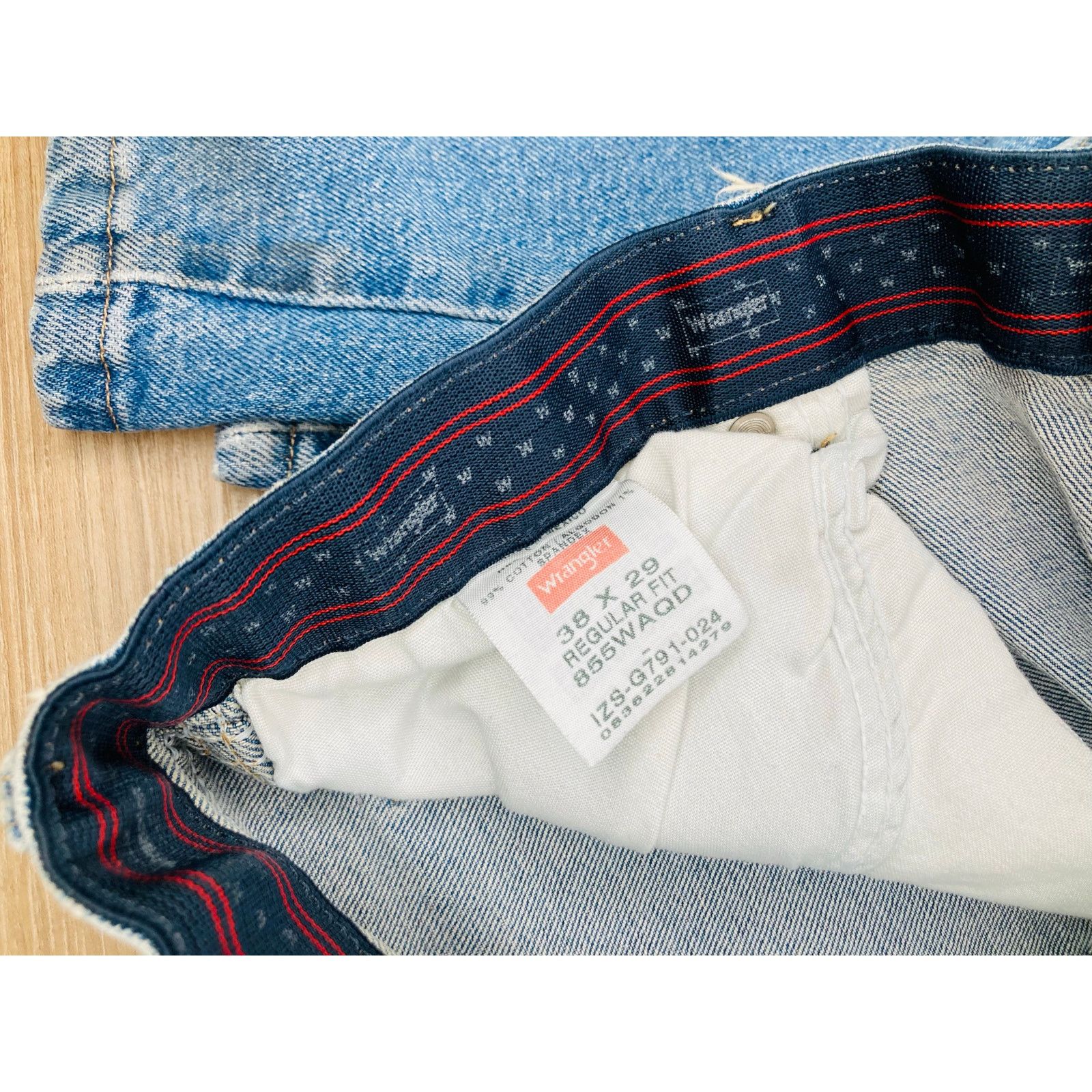 & Other Stories Good condition Wrangler jeans size 38x29 Size US 38 / EU 54 - 3 Thumbnail
