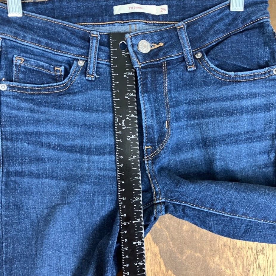 Levi's Levis 711 Womens Jeans Blue Denim Mid Rise Distressed Skinny Stretch 25 Jeans Women Blue Distressed Skinny 711 Mid Rise 25 Size 42" / US 20 - 7 Thumbnail