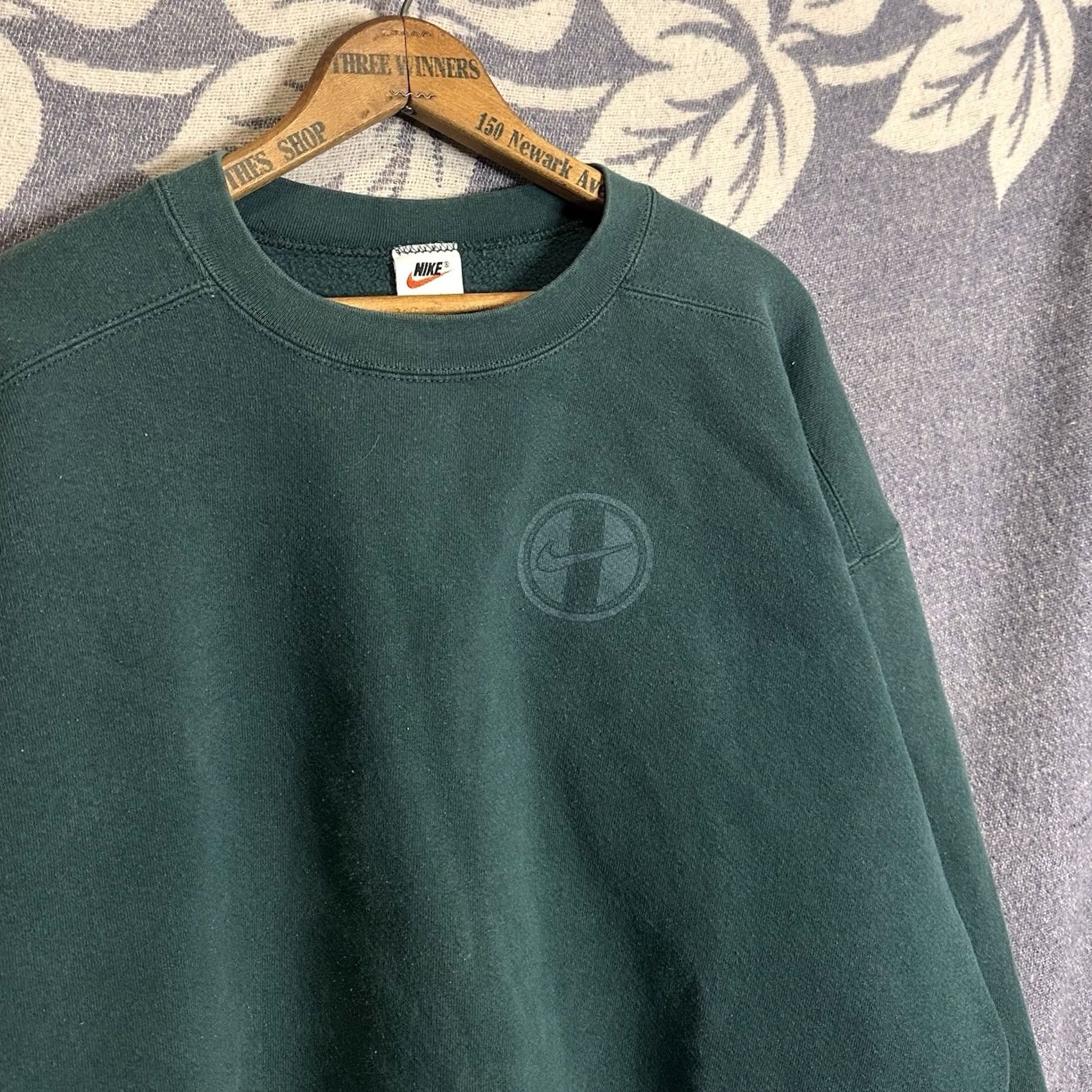 Nike VINTAGE Nike Sweatshirt Crewneck Large Logo Forrest Green USA 90s Sports Men L Size US L / EU 52-54 / 3 - 2 Thumbnail