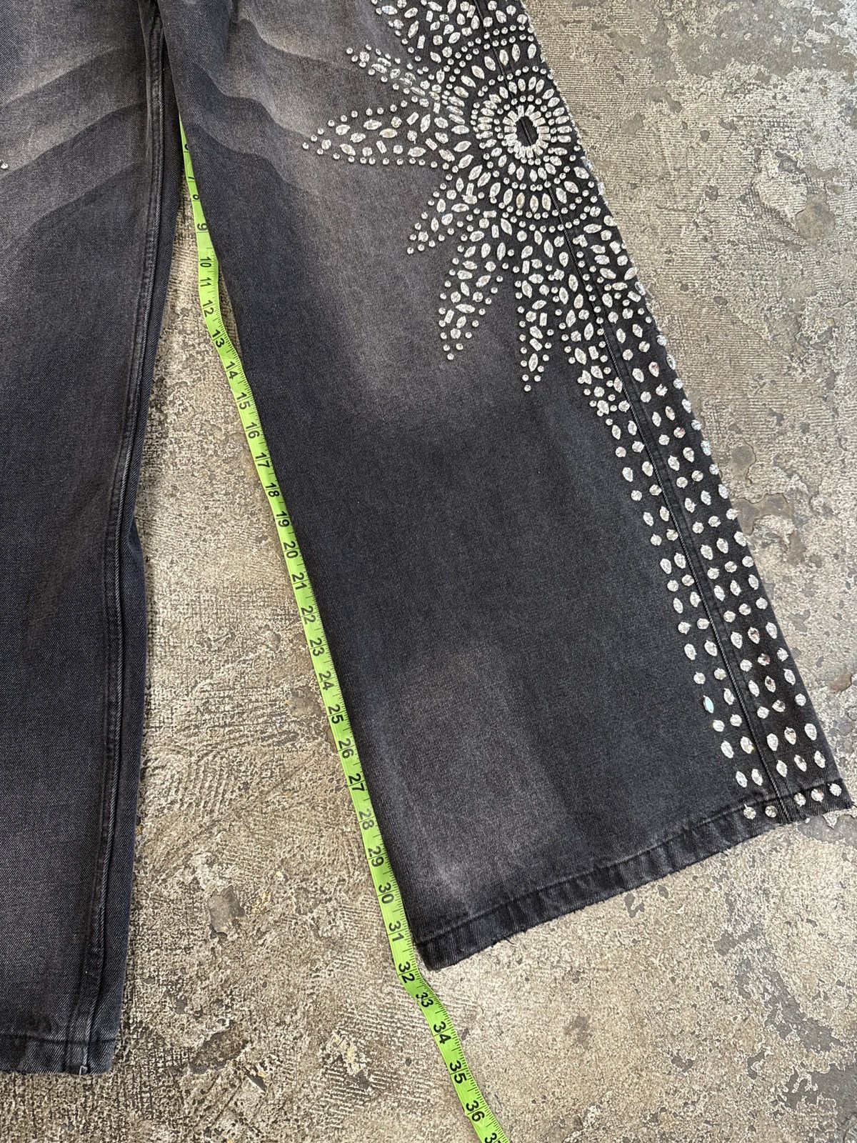 Vale Vale (Valley) Stone Crystal Rhinestone Black Baggy Jean Size US 34 / EU 50 - 7 Thumbnail