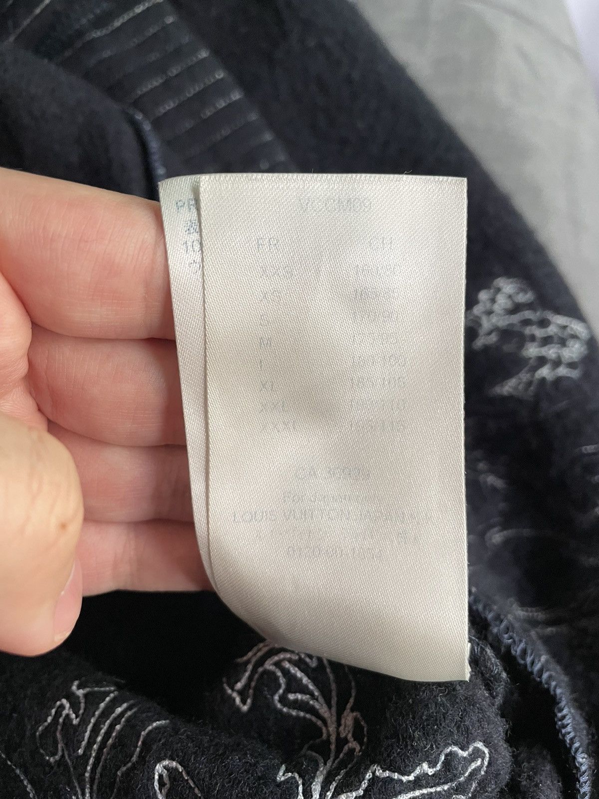 Louis Vuitton Louis Vuitton Flower Logo Embroidered Wool Hoodie Size US M / EU 48-50 / 2 - 11 Thumbnail