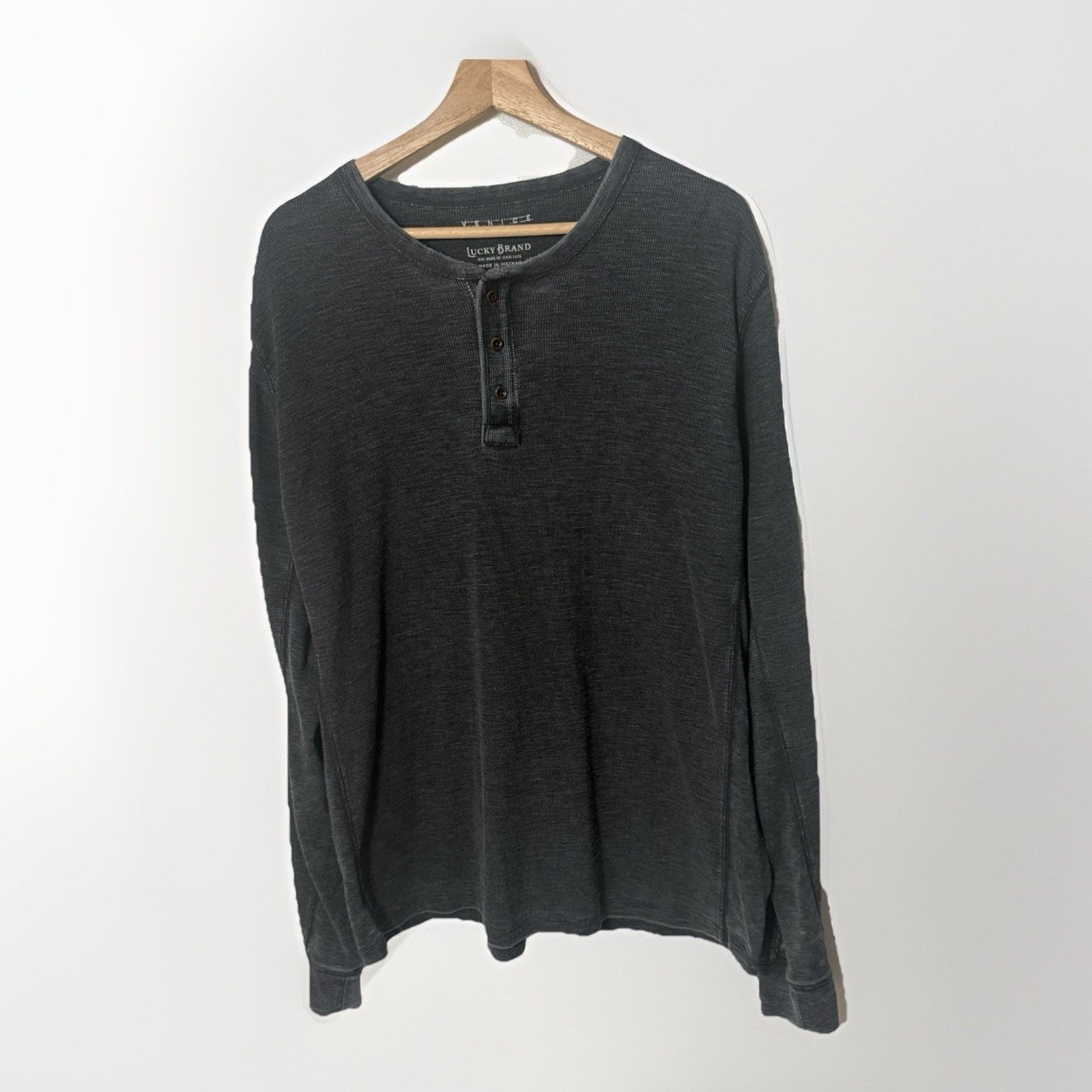 Lucky Brand Lucky Brand Venice Burnout Henley Pullover Thermal Shirt Size US XL / EU 56 / 4 - 1 Thumbnail