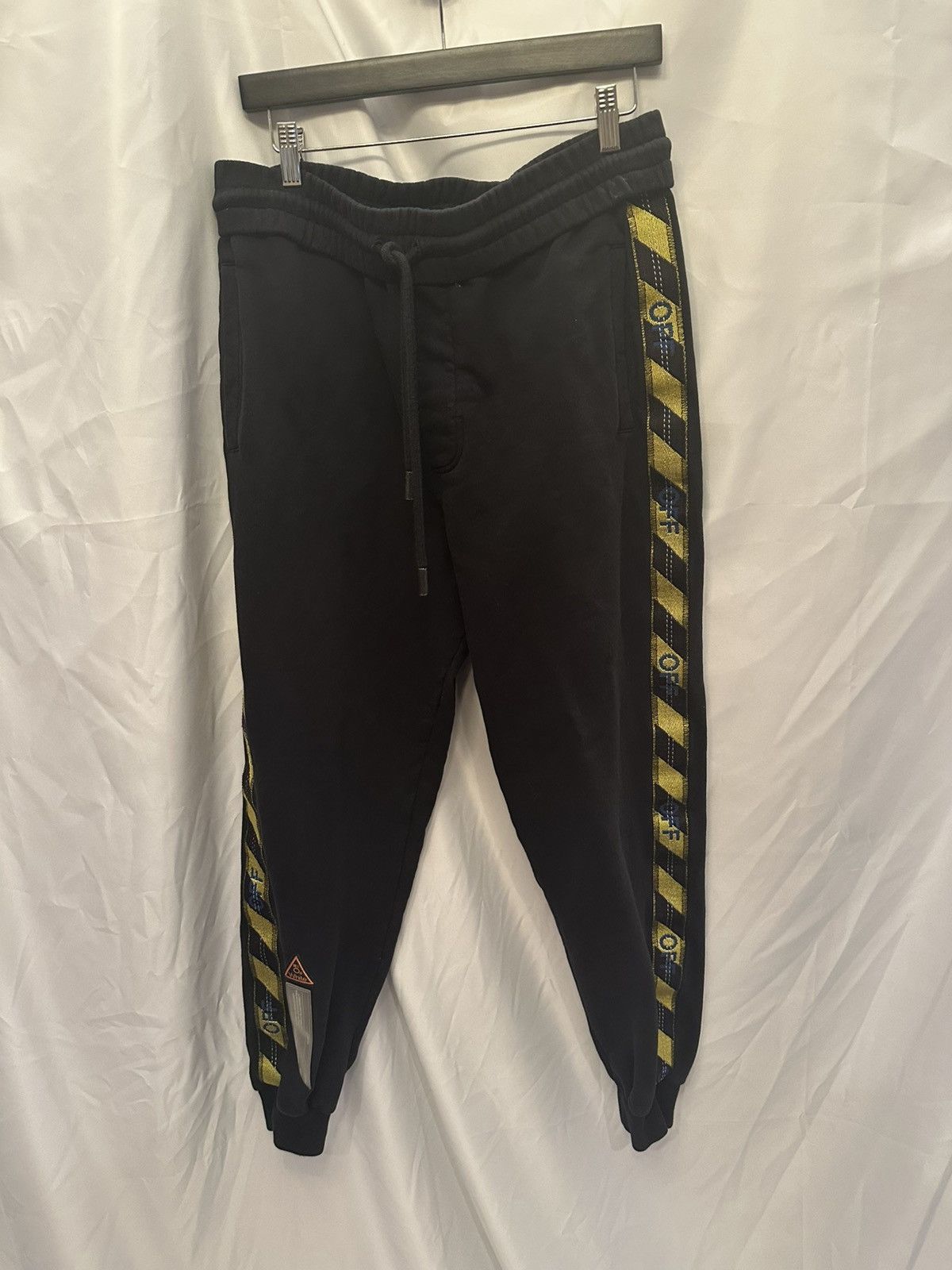 Off-White OFF WHITE STRIPER SWEATS Size US 31 - 1 Thumbnail