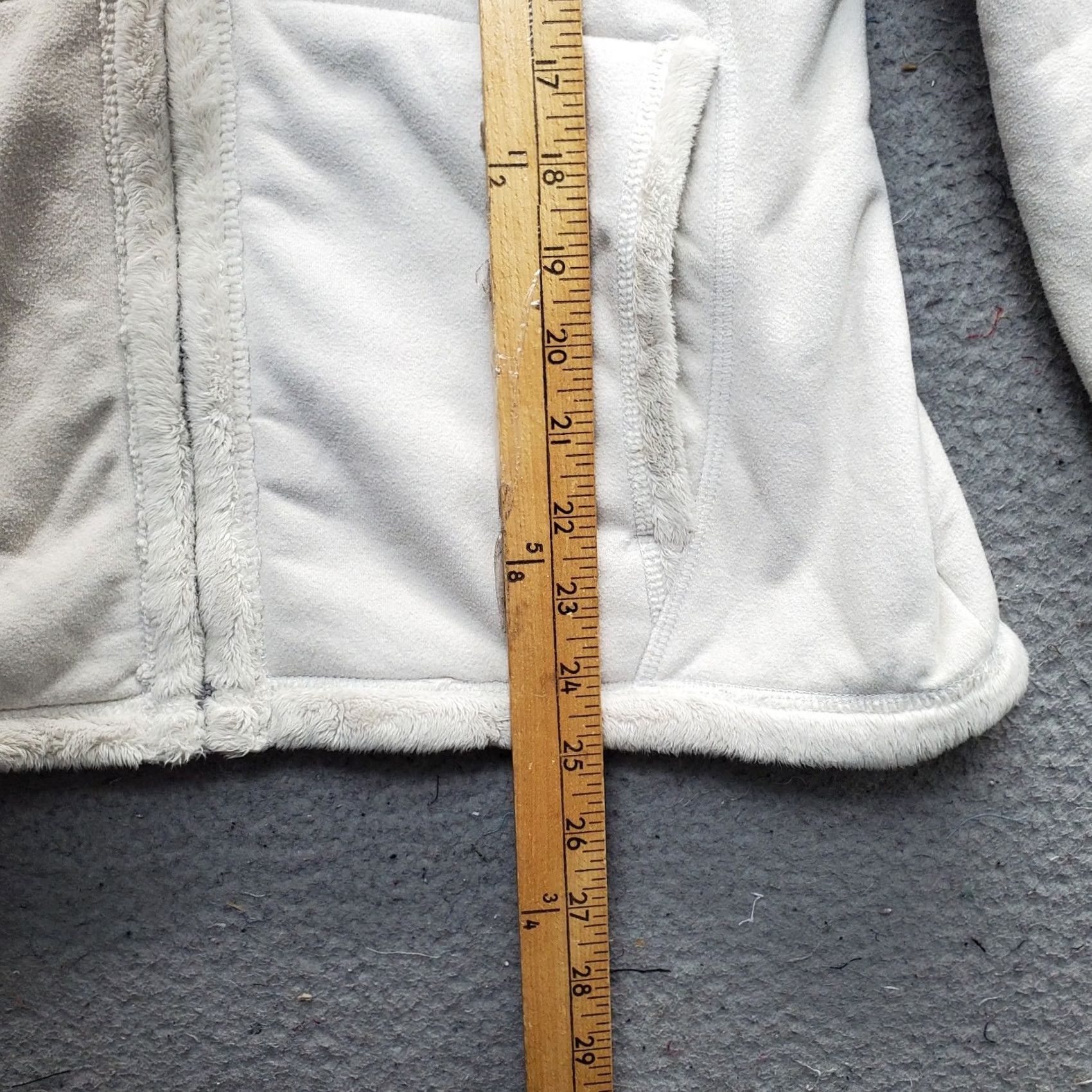 The North Face The North Face Sherpa Fleece Jacket Women M Tan Embroidery Logo Mock Neck Zip Up Size M / US 6-8 / IT 42-44 - 3 Thumbnail