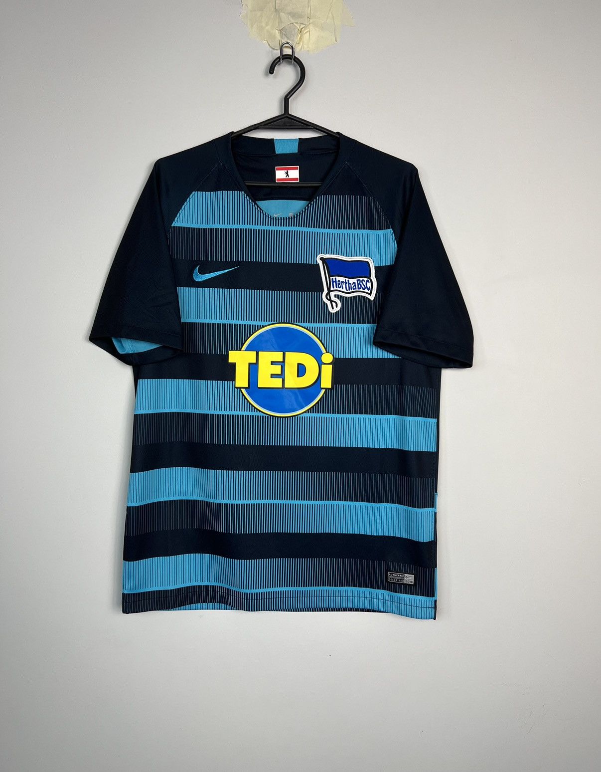 Nike Nike Hertha Berlin 2018/2019 Soccer Jersey Size US M / EU 48-50 / 2 - 1 Thumbnail