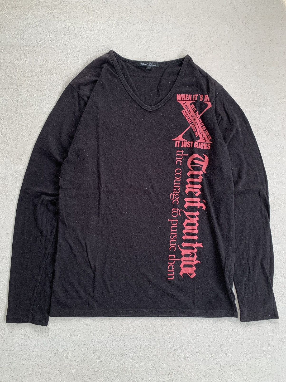 Le Grande Bleu (L.G.B.) CLASH AHEAS SICK JAPANESE TRIBAL POEM TEE IFSIX LGB STYLE Size US M / EU 48-50 / 2 - 6 Thumbnail