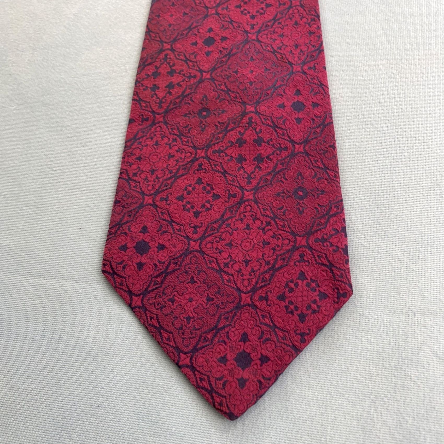 Vintage vtg 1970s Neck Tie Woven Texture Optical Geometric Floral Burst Bright Pink 4x55 Capsule Wide Necktie Size ONE SIZE - 6 Thumbnail