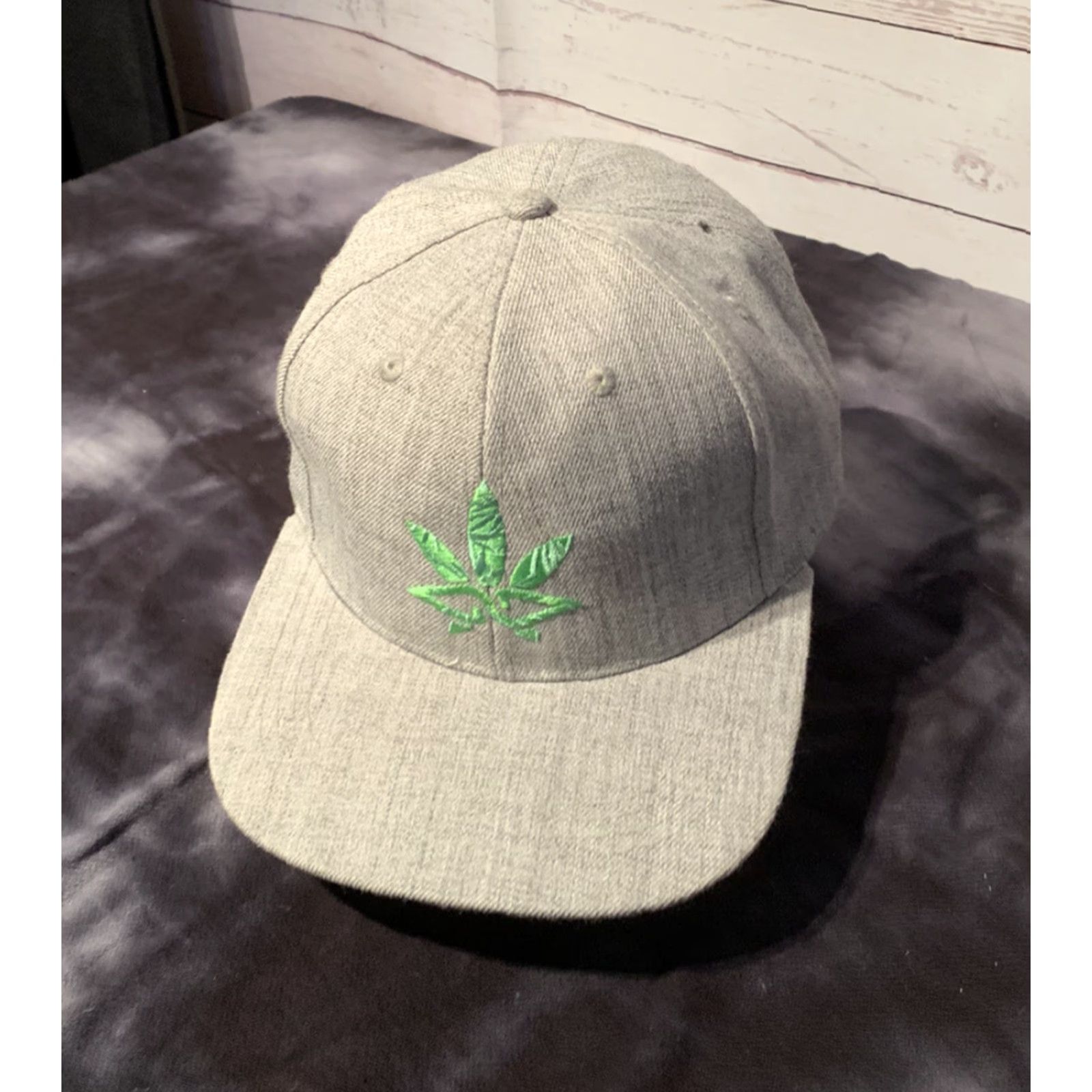 Vintage Wynn Headwear Baseball Cap Heather Gray Flat Bill Adjustable Weed Theme Cap Mens Adjustable Gray 420 Pride Baseball Cap Size ONE SIZE - 3 Thumbnail
