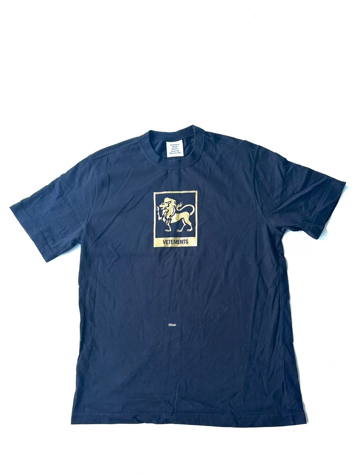 Vetements VETEMENTS Zodiac Aquarius Logo T-Shirt Size US XS / EU 42 / 0 - 1 Thumbnail