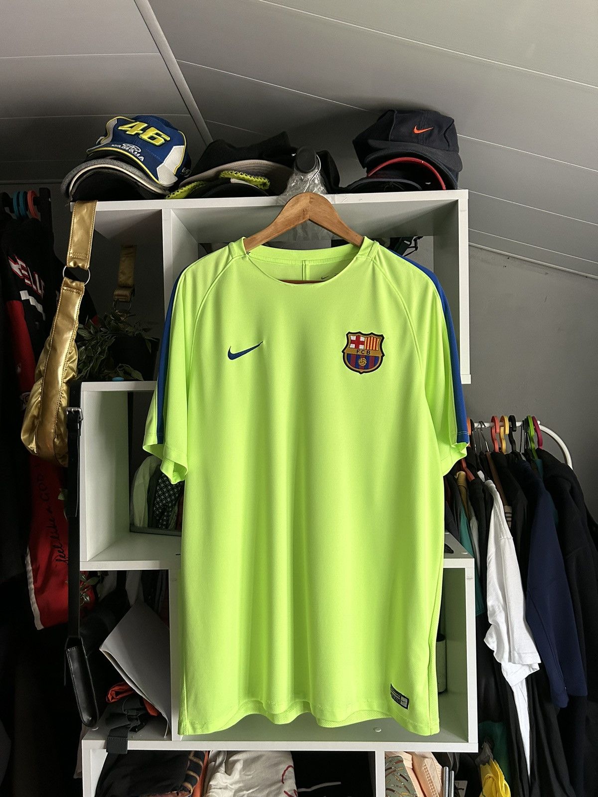 Nike Barcelona Nike 2016/17 Training football soccer jersey Size US XXL / EU 58 / 5 - 1 Thumbnail