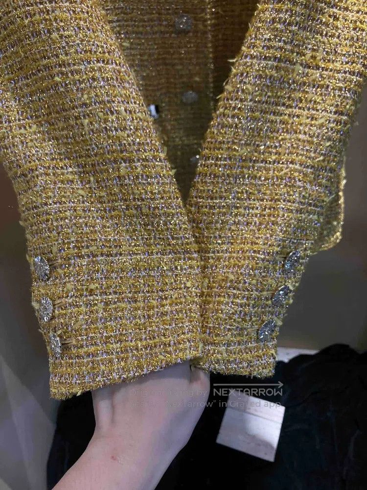 Chanel Chanel 23c Monte Carlo gold glitter tweed coat Size S / US 4 / IT 40 - 4 Thumbnail