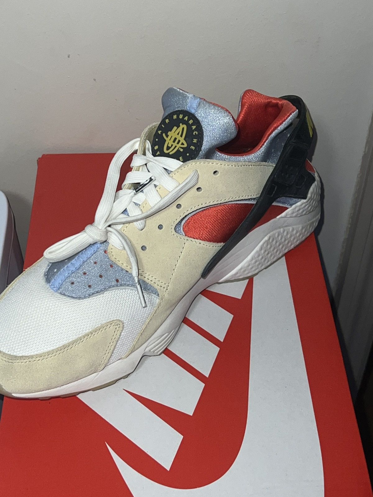 Nike Yin Yang Huaraches Size US 12 / EU 45 - 3 Thumbnail