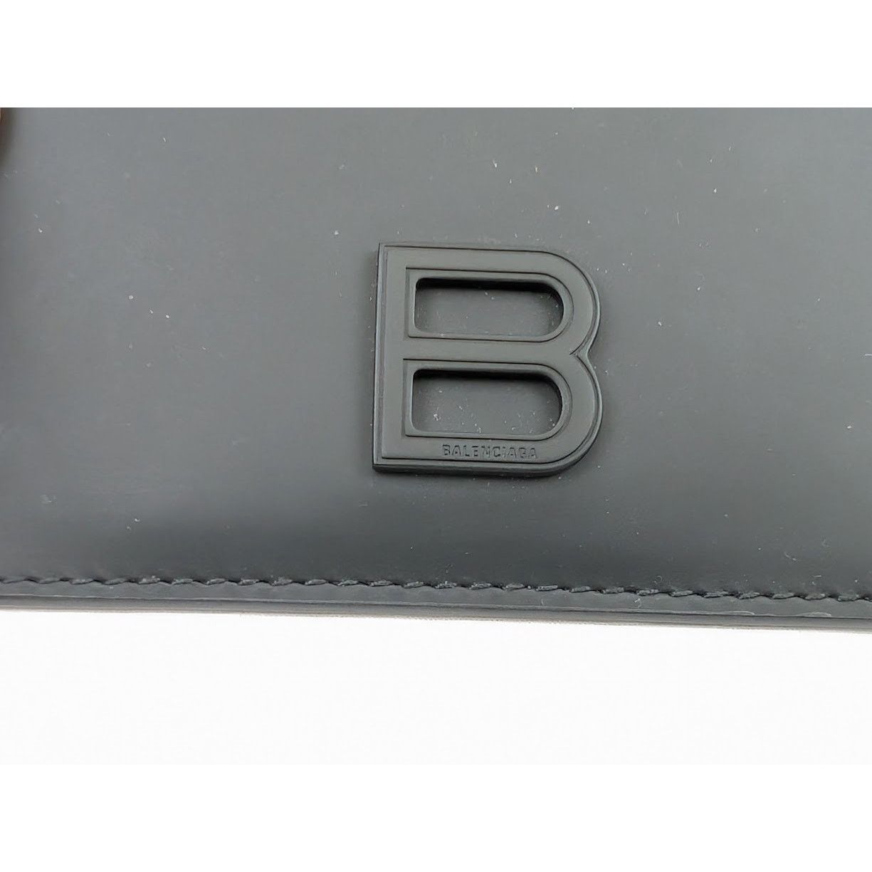 Balenciaga o1rshd1 Size : OS / Hourglass Card Holder in Black Size ONE SIZE - 4 Thumbnail